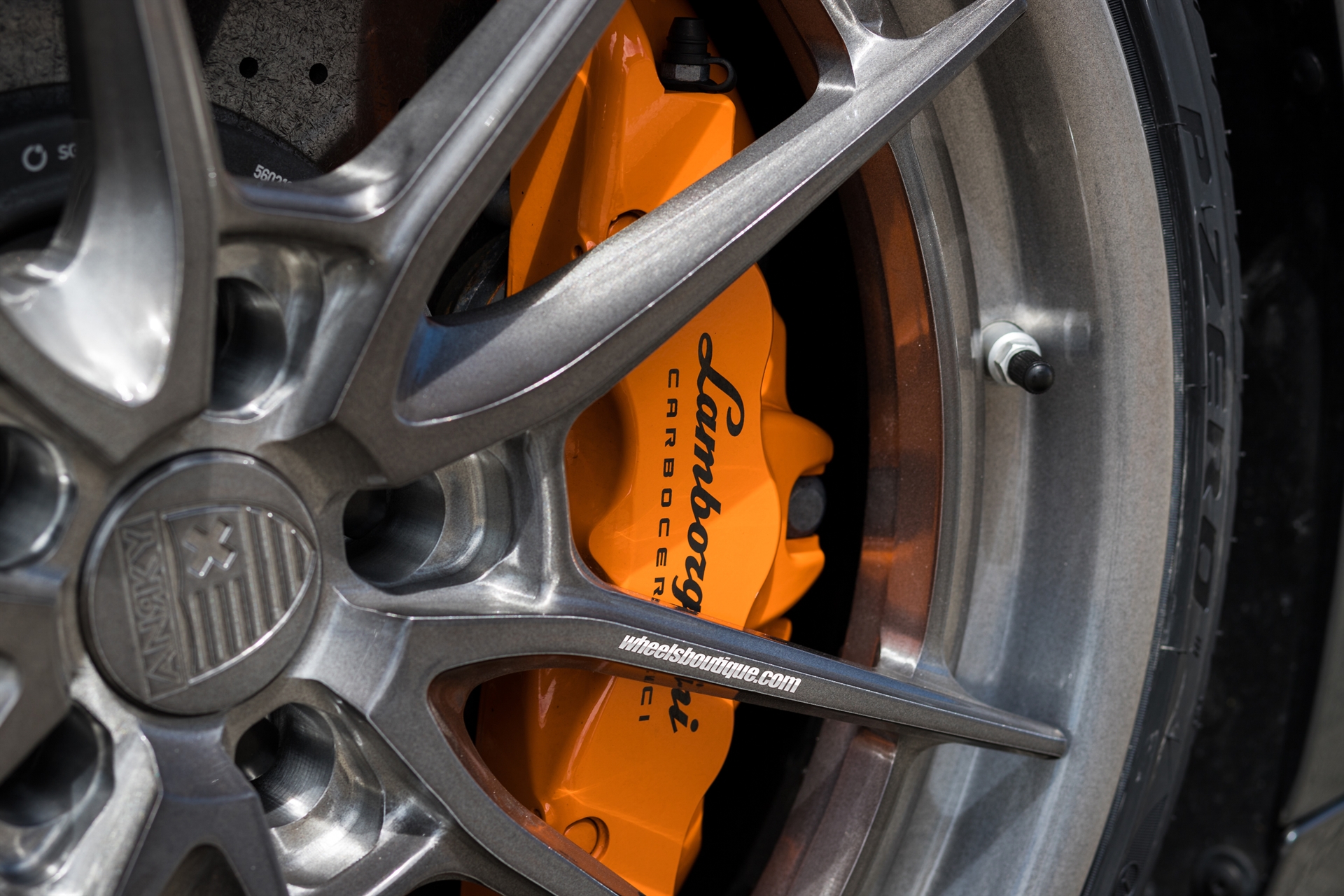 Lamborghini Huracan | | on ANRKY AN34 | Brushed Gunmetal