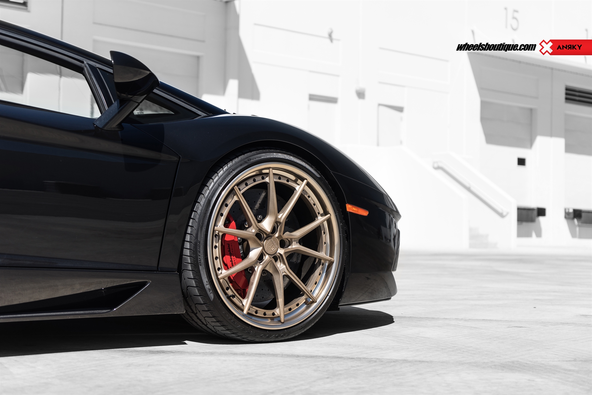 Lamborghini Aventador | | on ANRKY AN32 | Frozen Champagne 