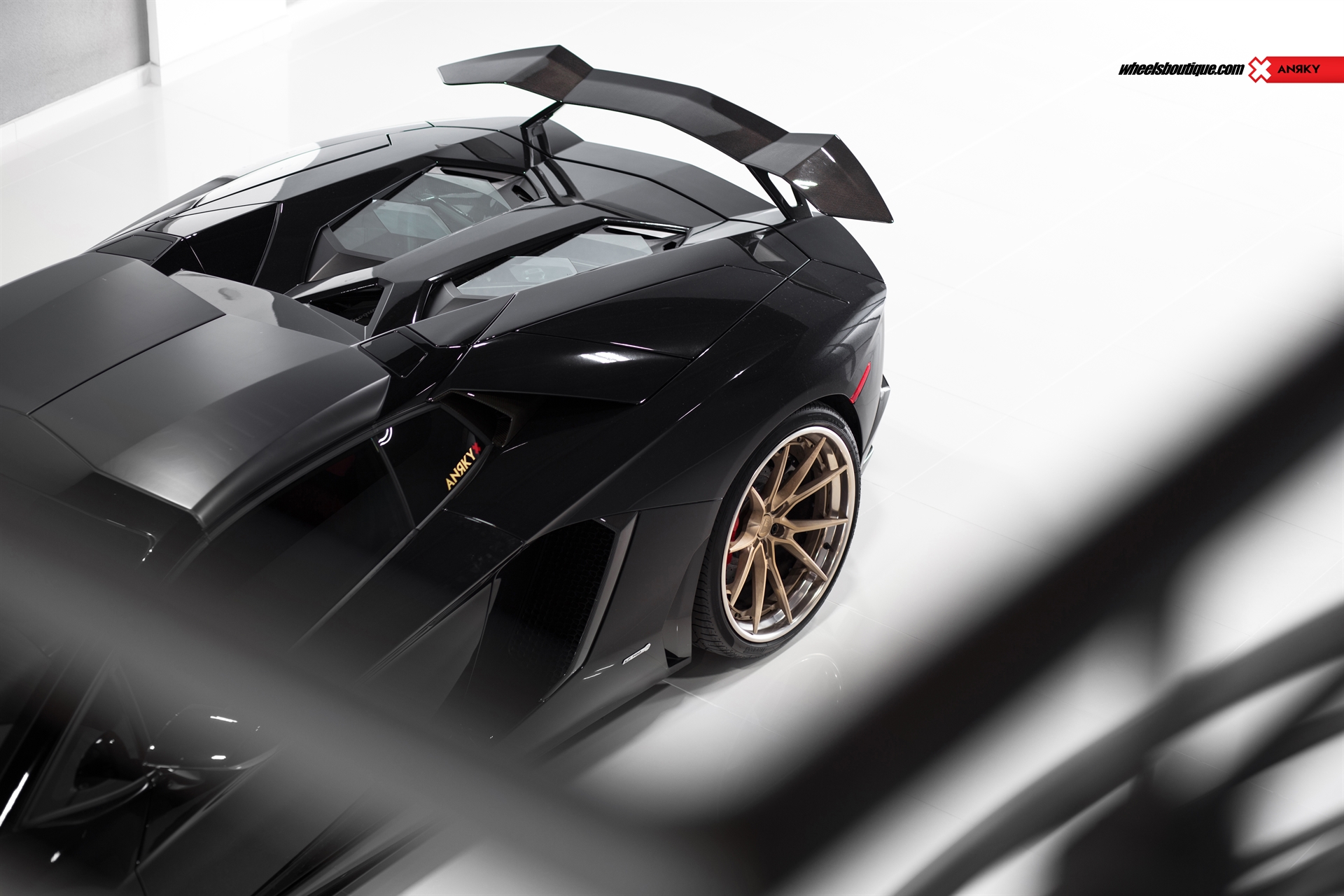 Lamborghini Aventador | | on ANRKY AN32 | Frozen Champagne 