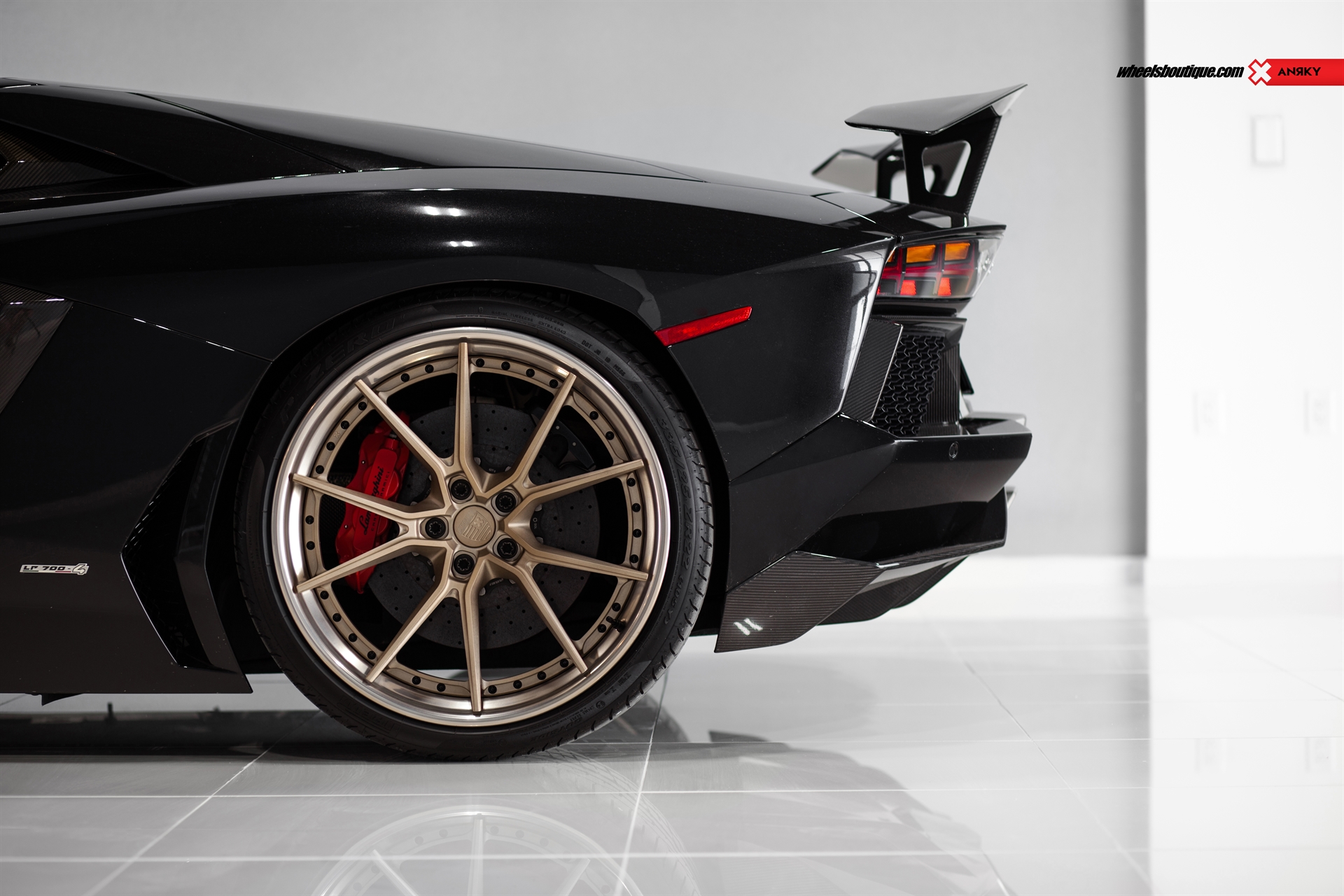Lamborghini Aventador | | on ANRKY AN32 | Frozen Champagne 