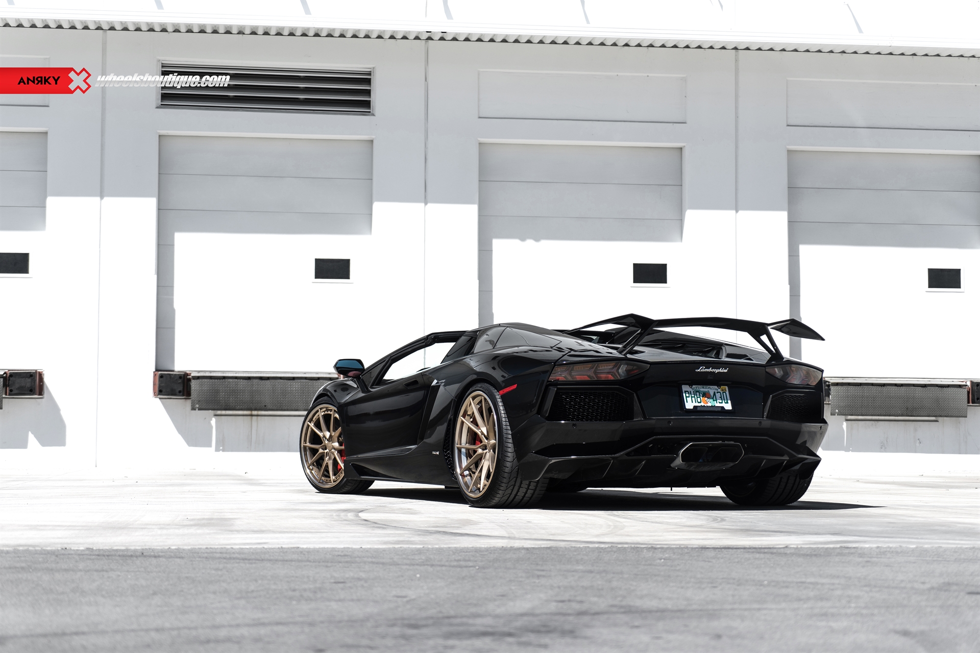 Lamborghini Aventador | | on ANRKY AN32 | Frozen Champagne 