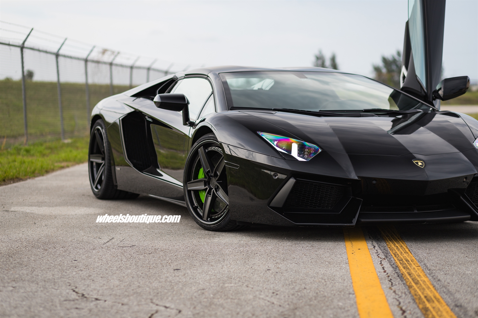 Lamborghini Aventador | | on ANRKY AN35 | Satin Black