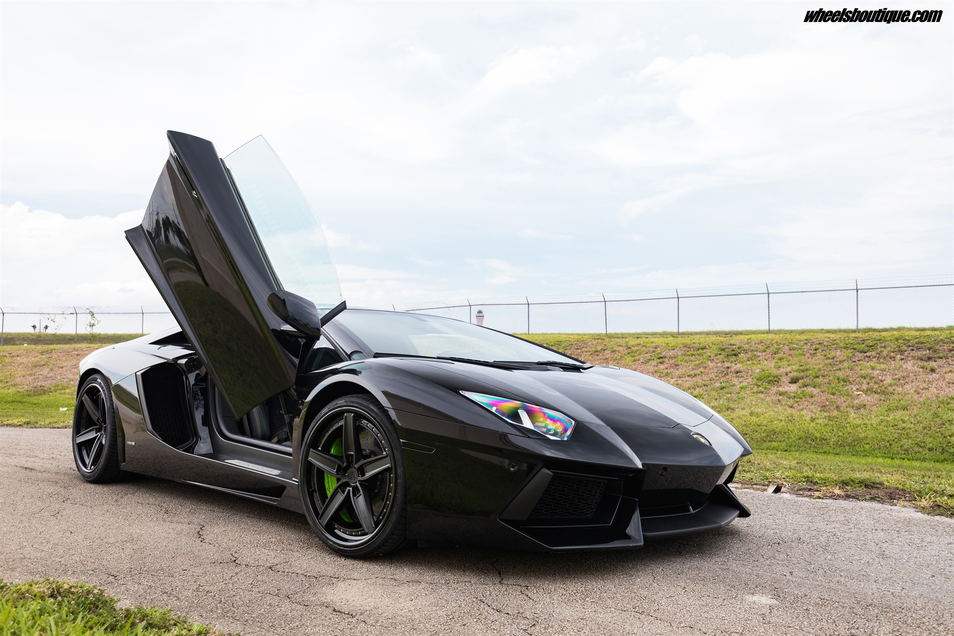 Lamborghini Aventador | | on ANRKY AN35 | Satin Black