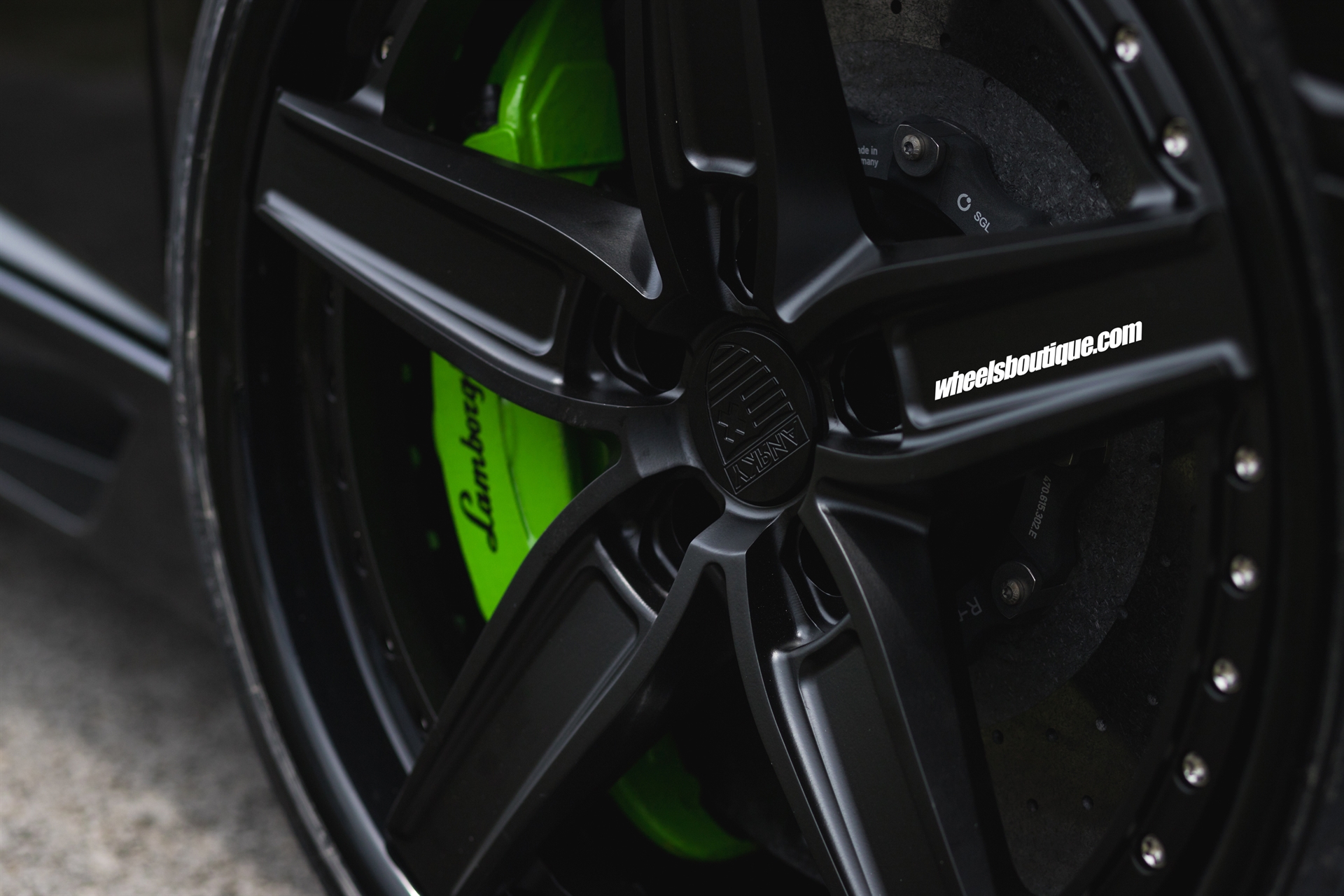 Lamborghini Aventador | | on ANRKY AN35 | Satin Black