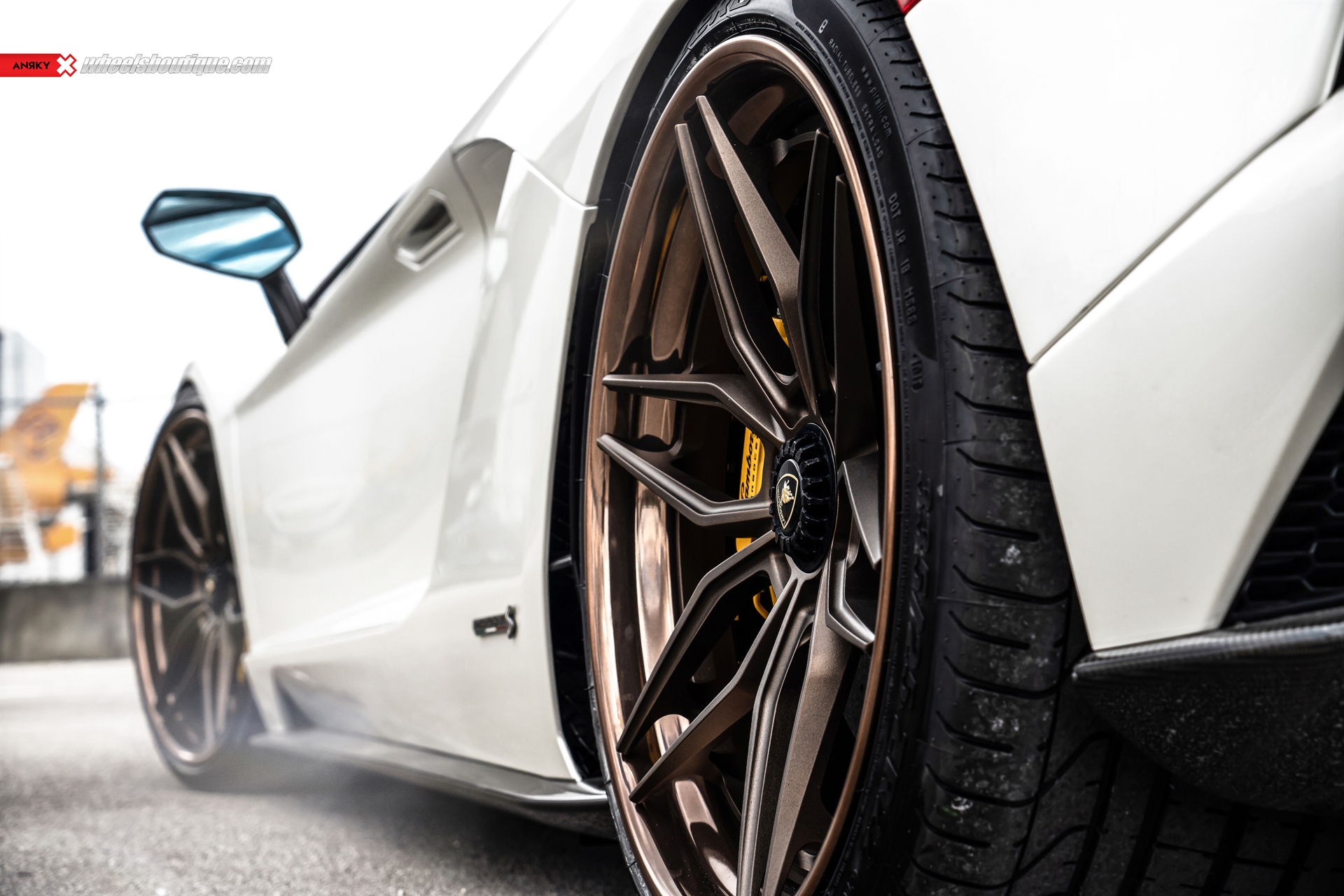 Lamborghini Aventador S | | on ANRKY AN36 | Satin Bronze
