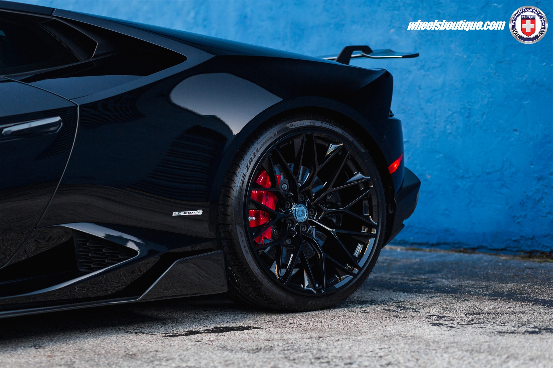 Lamborghini Huracan | | on HRE P200 | Gloss Black