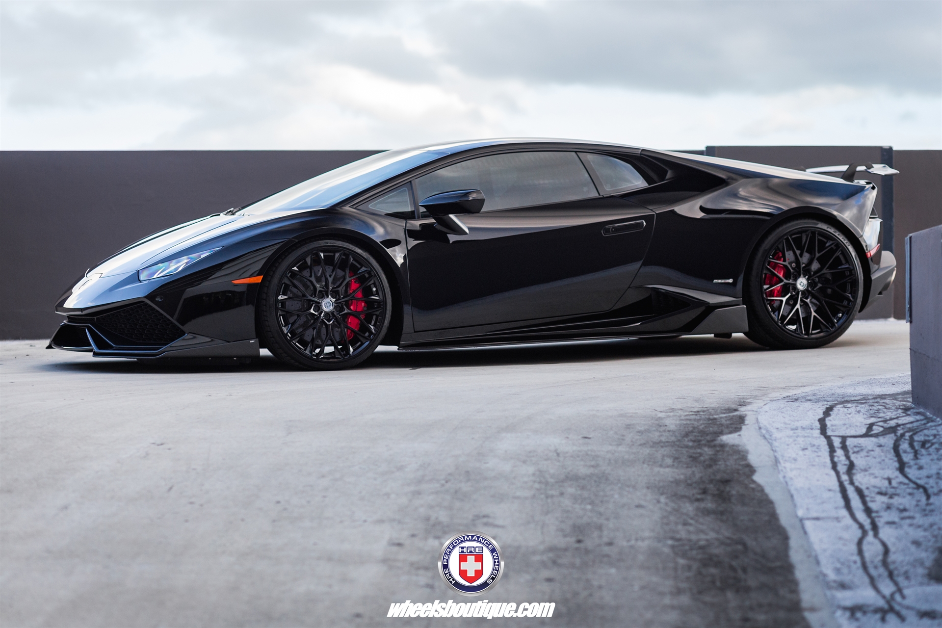 Lamborghini Huracan | | on HRE P200 | Gloss Black