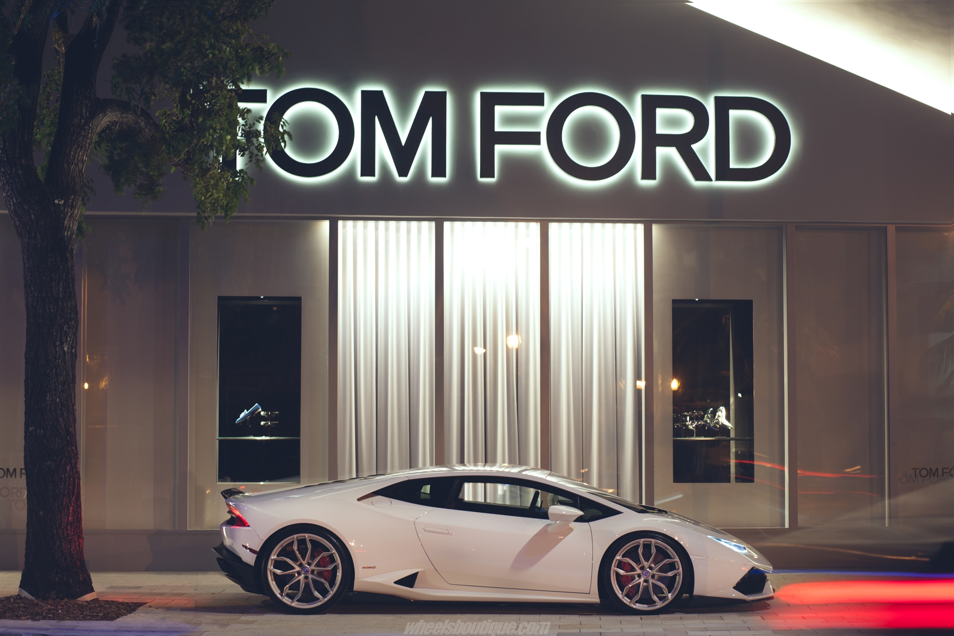 Lamborghini Huracan | | on HRE P201 | Gloss White