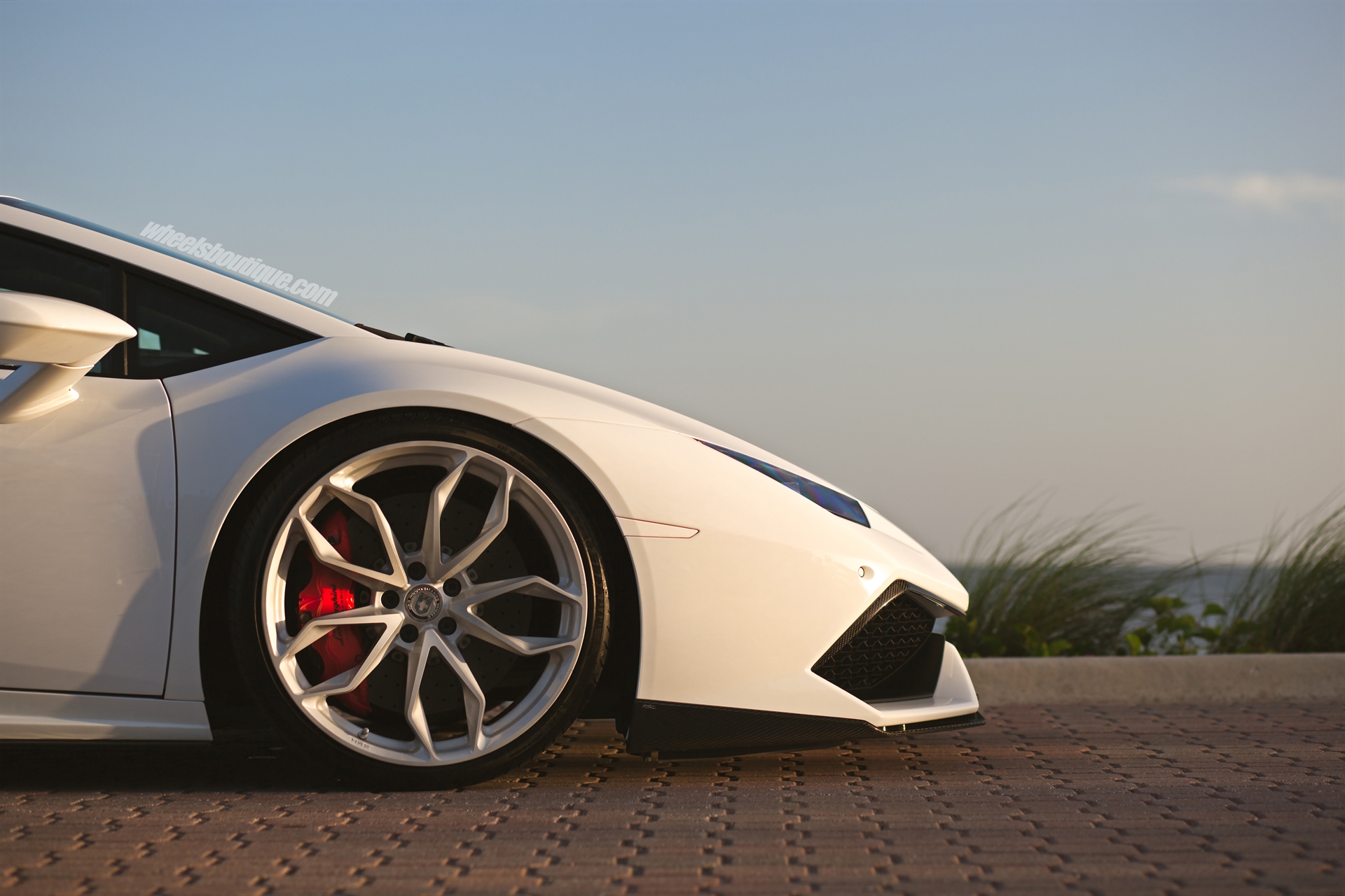 Lamborghini Huracan | | on HRE P201 | Gloss White