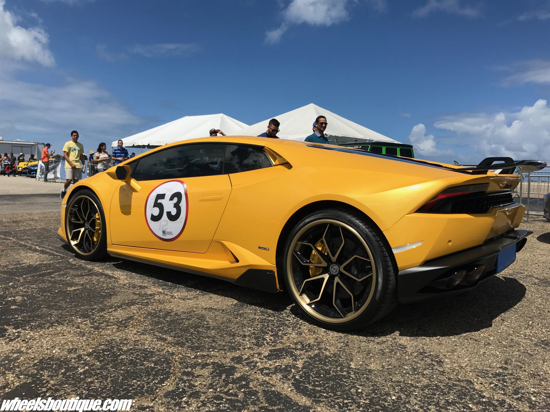 Lamborghini Huracan | | on HRE S201 | Two-Tone: Brushed Gold Clear Face + Gloss Black Window 
