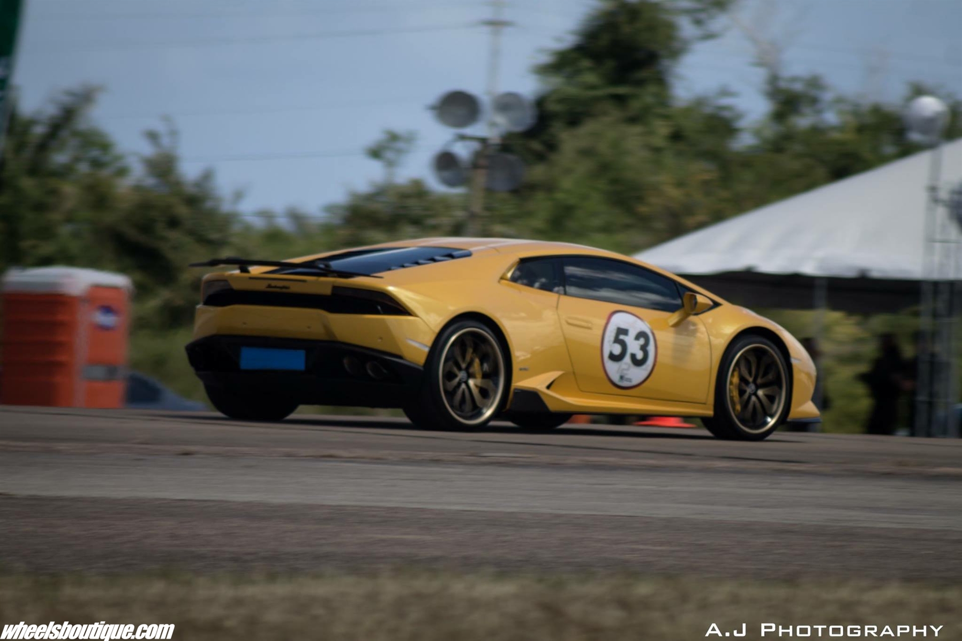 Lamborghini Huracan | | on HRE S201 | Two-Tone: Brushed Gold Clear Face + Gloss Black Window 