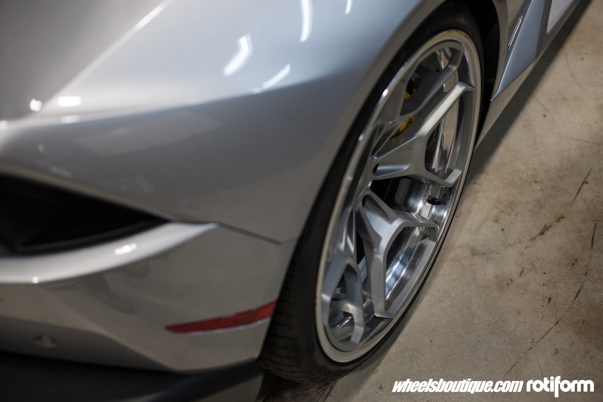 Lamborghini Huracan | | on Rotiform HUR | Frozen Polished Clear