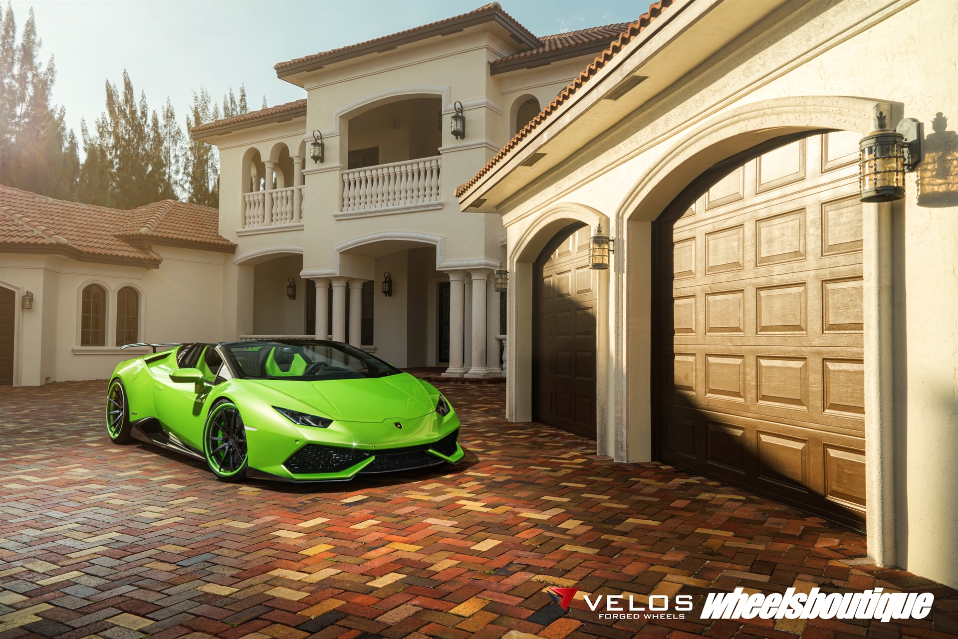 Lamborghini Huracan | Verde Ithaca | on Velos S10 | Satin Black