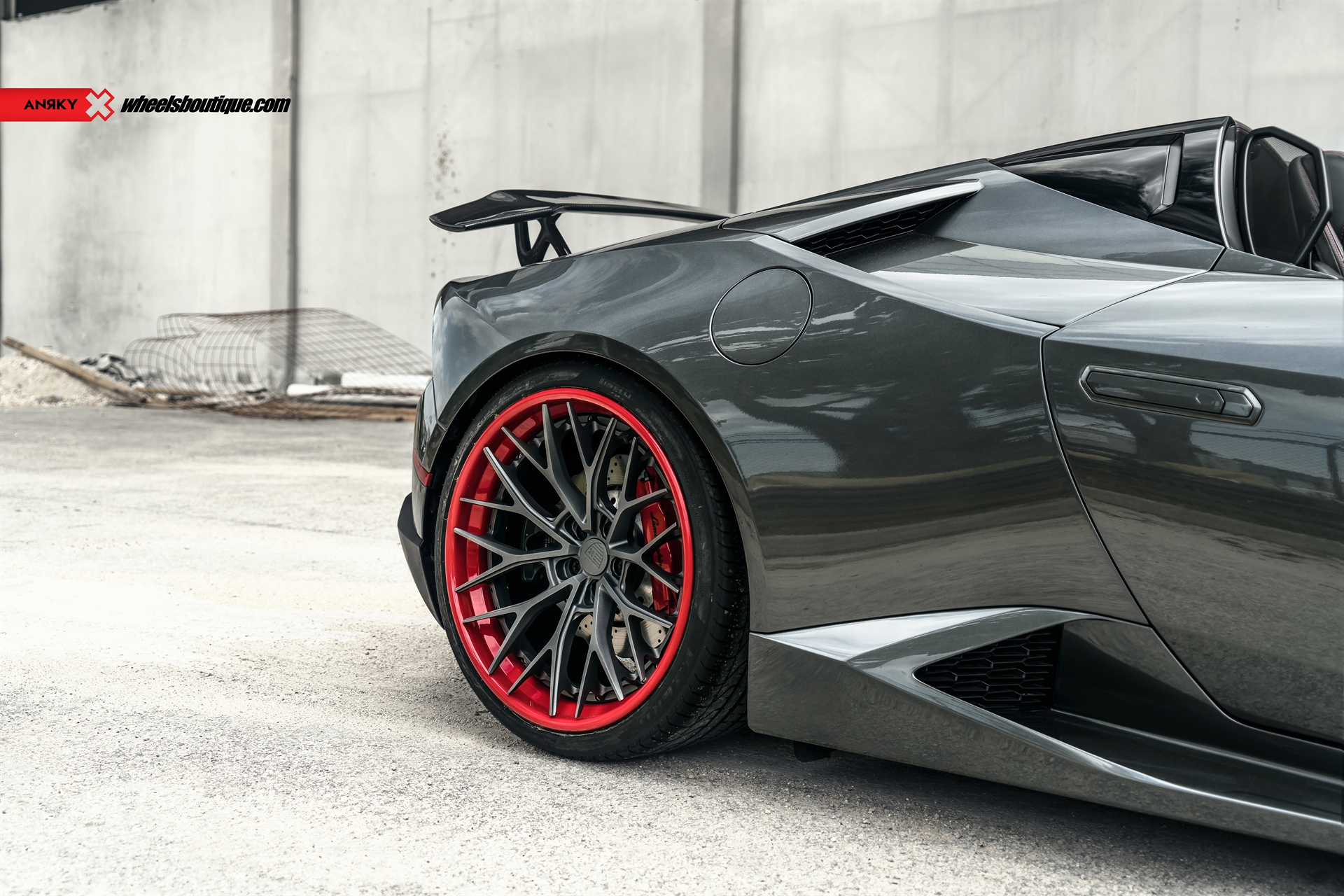 Lamborghini Huracan | on ANRKY AN30 | Gloss Charcoal