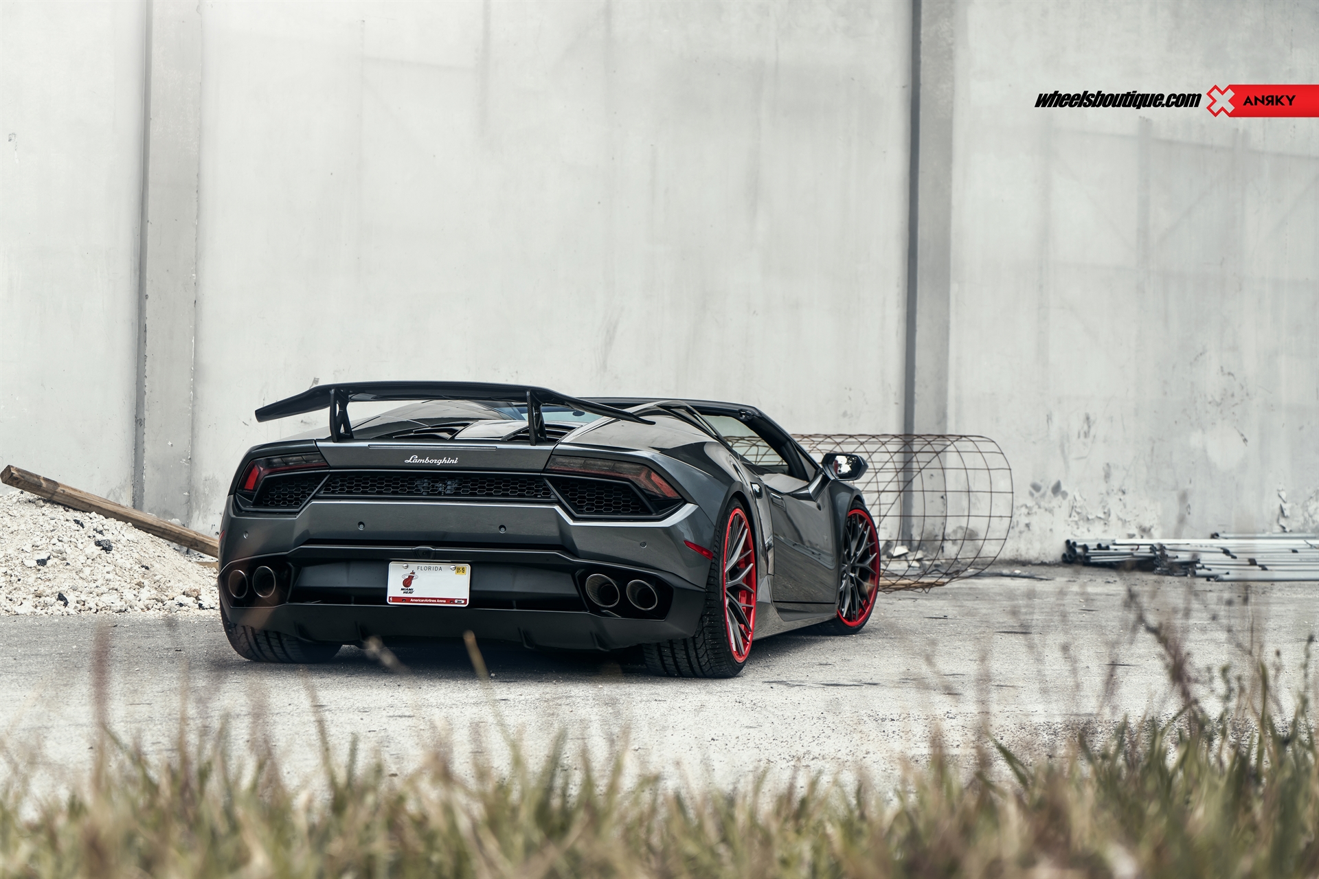 Lamborghini Huracan | on ANRKY AN30 | Gloss Charcoal