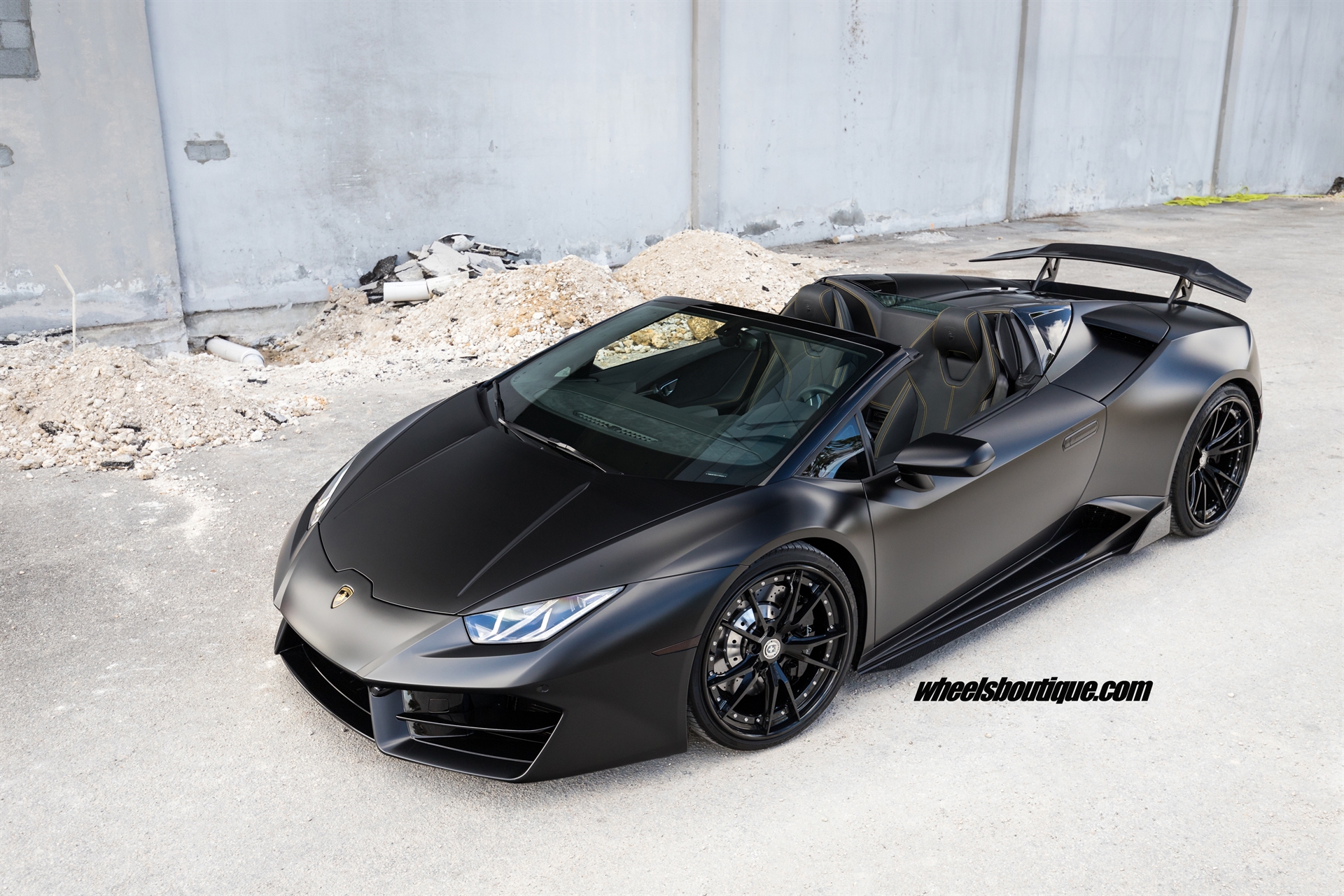 Vorsteiner: Huracan Spyder | | on HRE S104 | Gloss Black