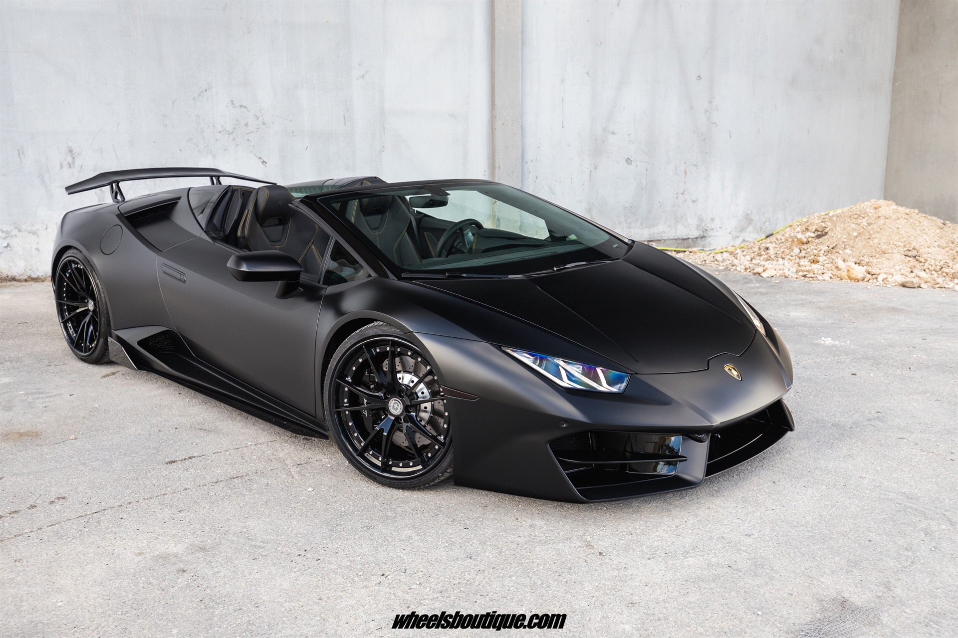 Vorsteiner: Huracan Spyder | | on HRE S104 | Gloss Black