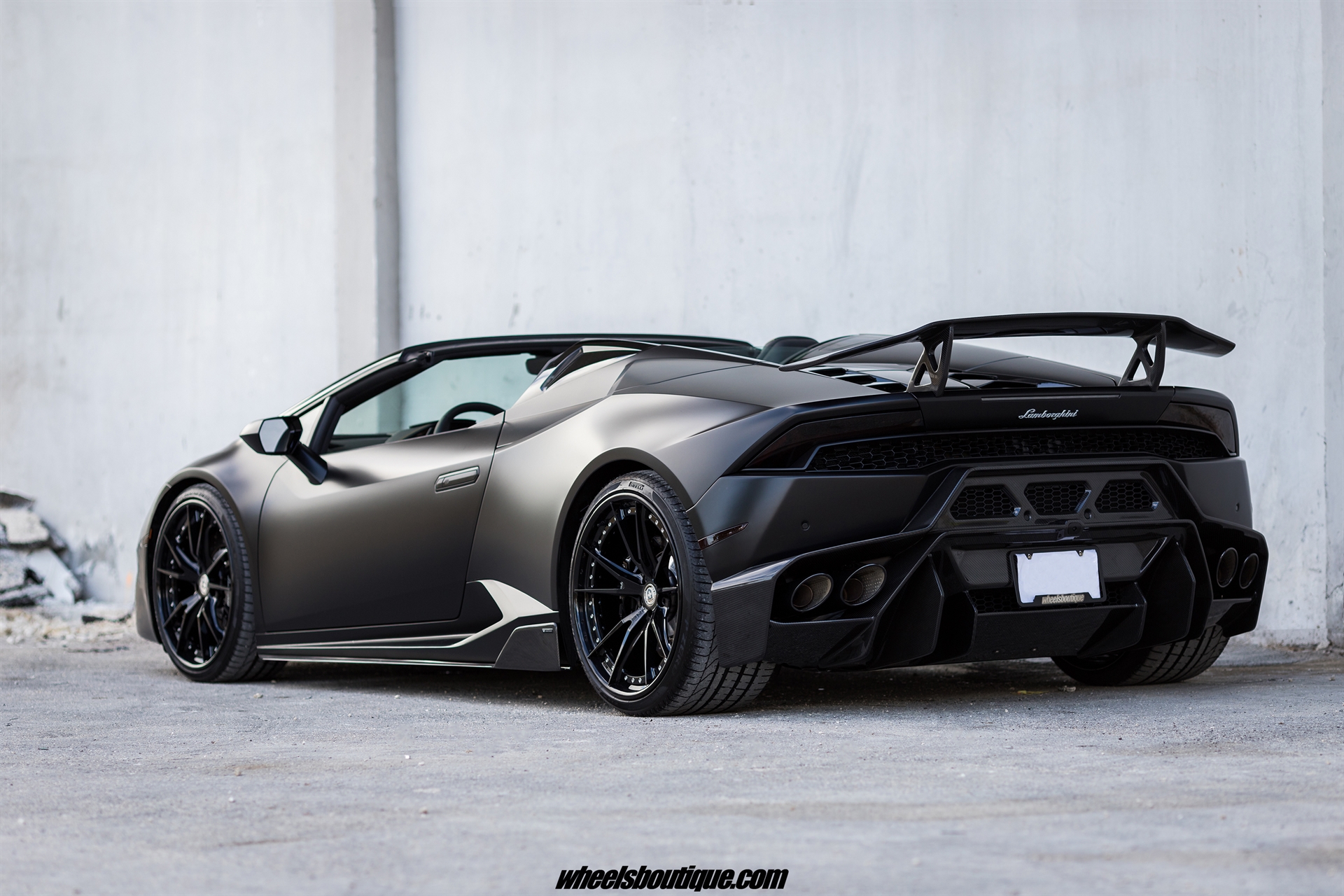 Vorsteiner: Huracan Spyder | | on HRE S104 | Gloss Black