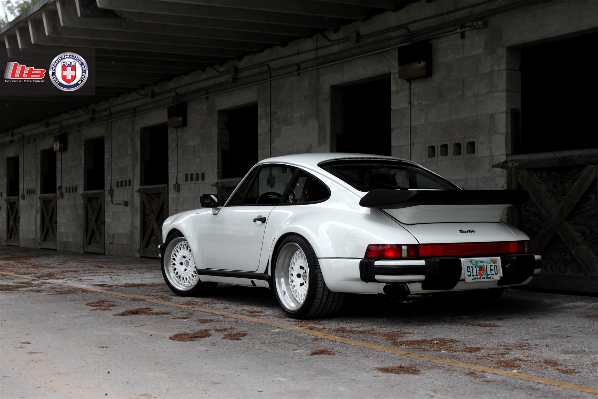PORSCHE 930 TURBO ON HRE 501