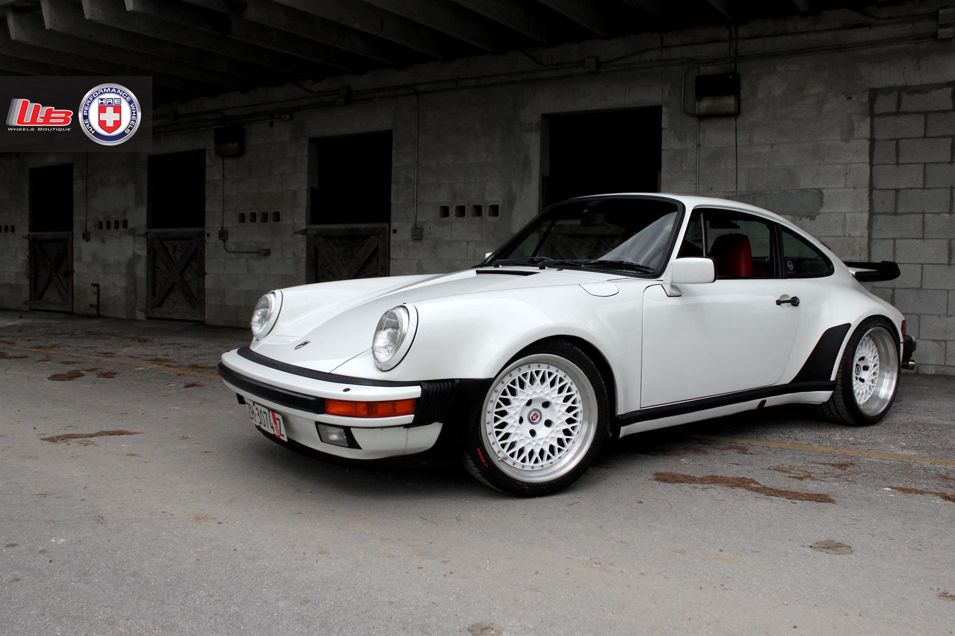PORSCHE 930 TURBO ON HRE 501