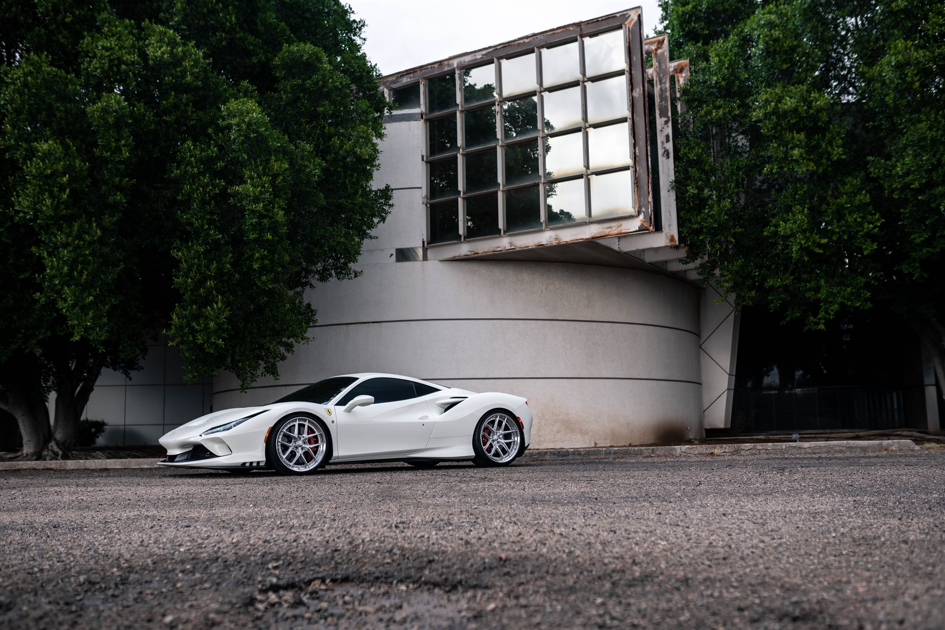 Ferrari F8 | Bianco Avus | HRE S101SC | Brushed Clear