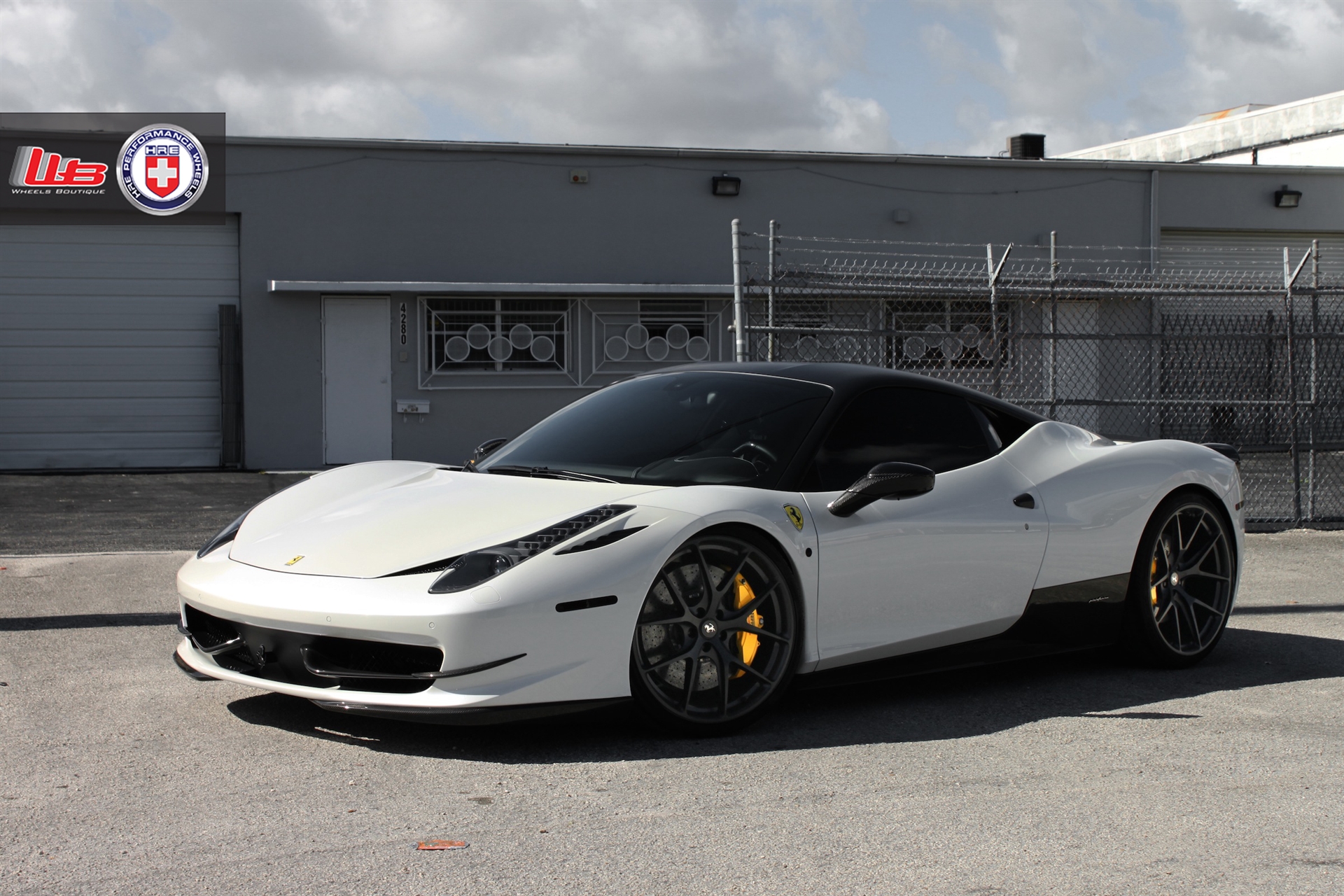Ferrari 458 – TK | Bianco Avus | on HRE P101 | Satin Black