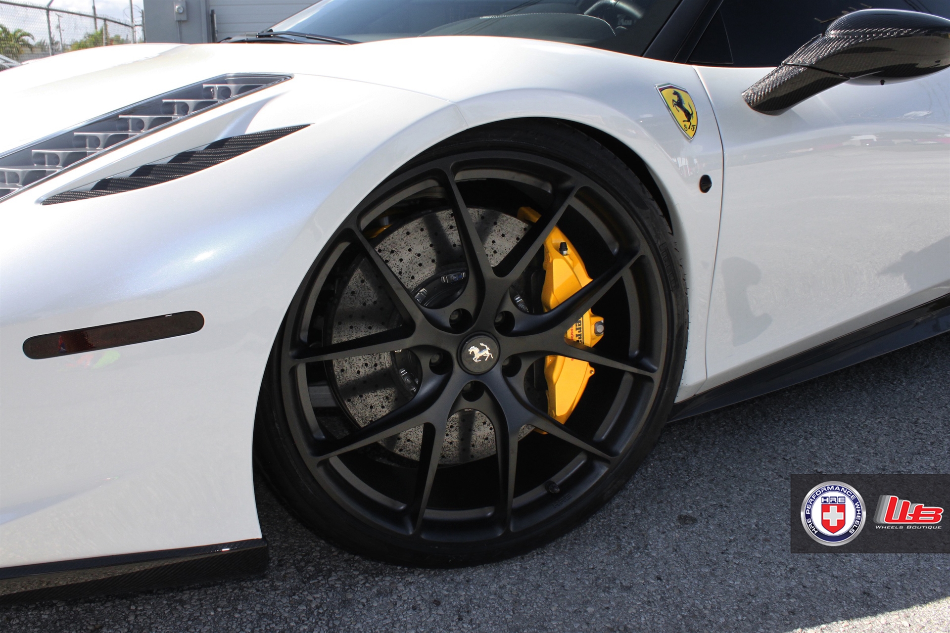 Ferrari 458 – TK | Bianco Avus | on HRE P101 | Satin Black