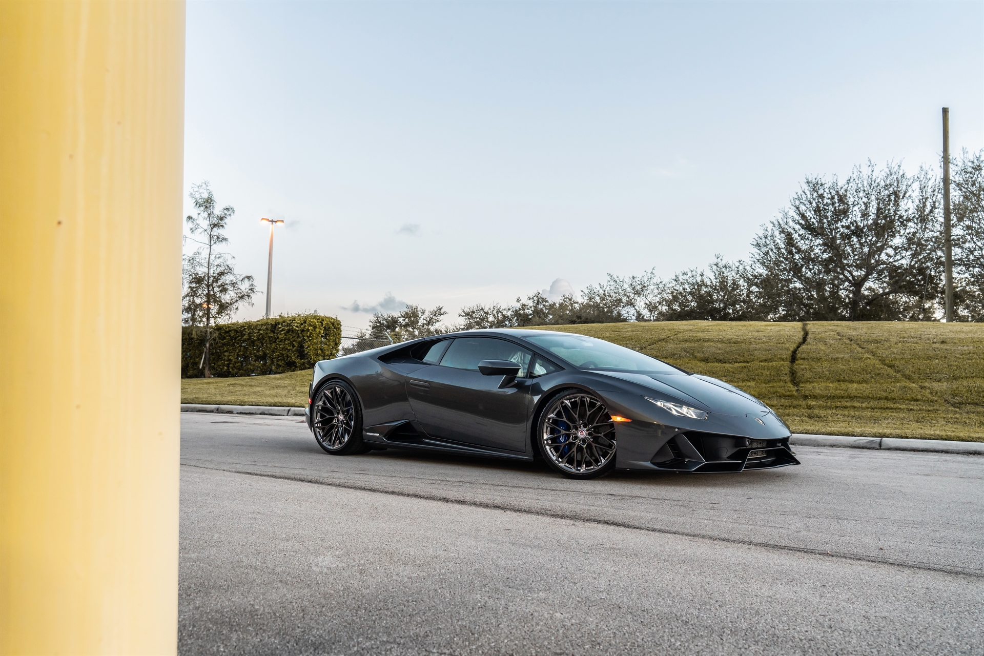 Lamborghini Huracan EVO | | on HRE P200 | Polished Dark Clear