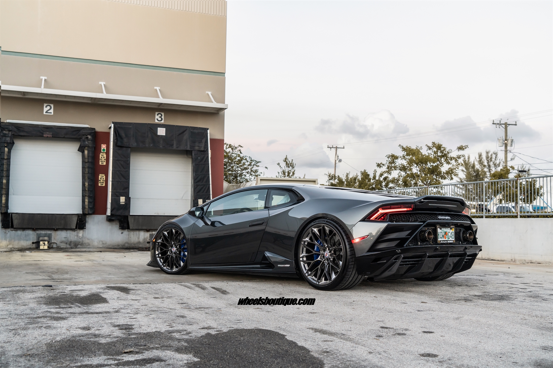 Lamborghini Huracan EVO | | on HRE P200 | Polished Dark Clear