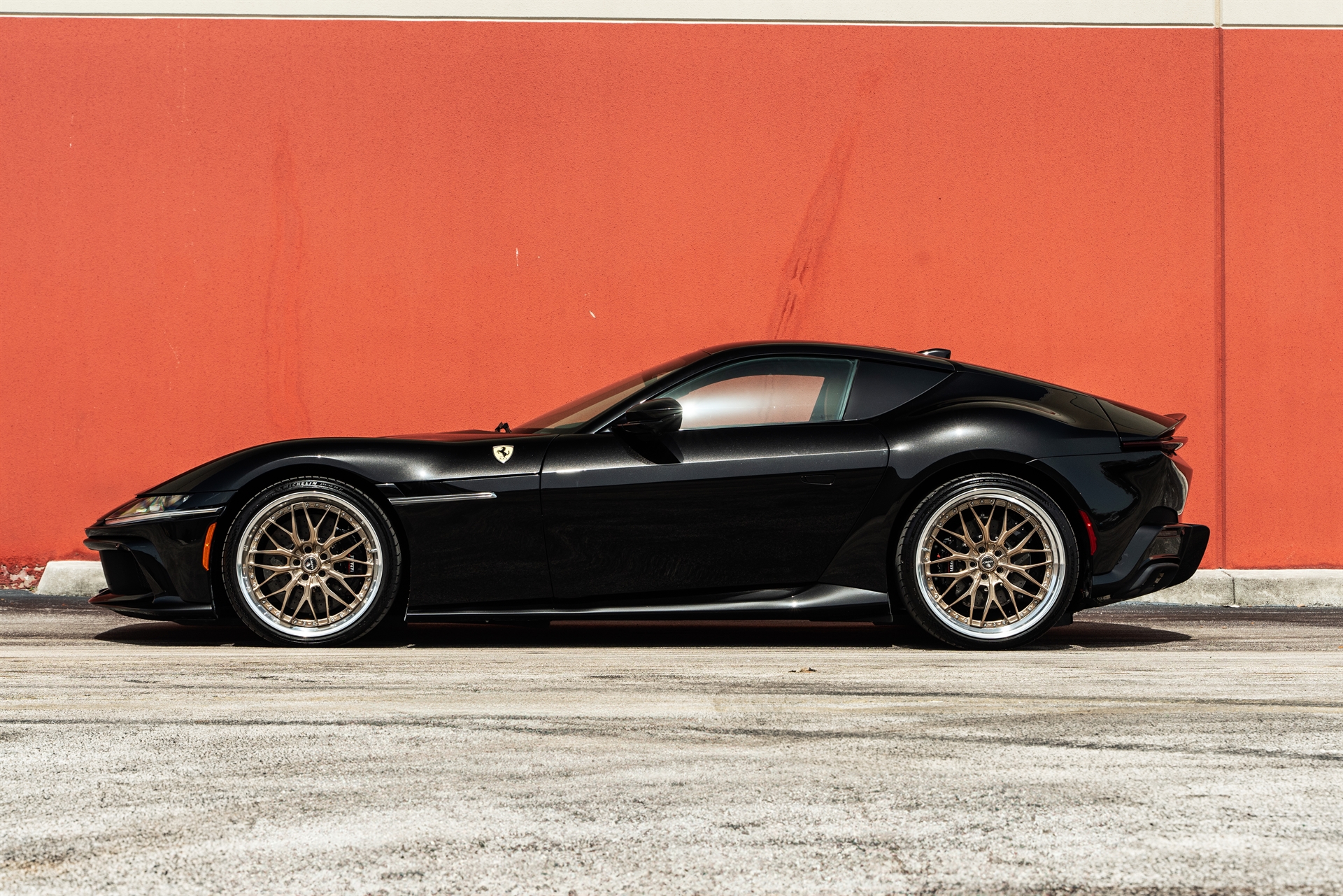 Ferrari 12 Cilindri | Nero Daytona | on ANRKY RS1 | Mirror Polished Champagne