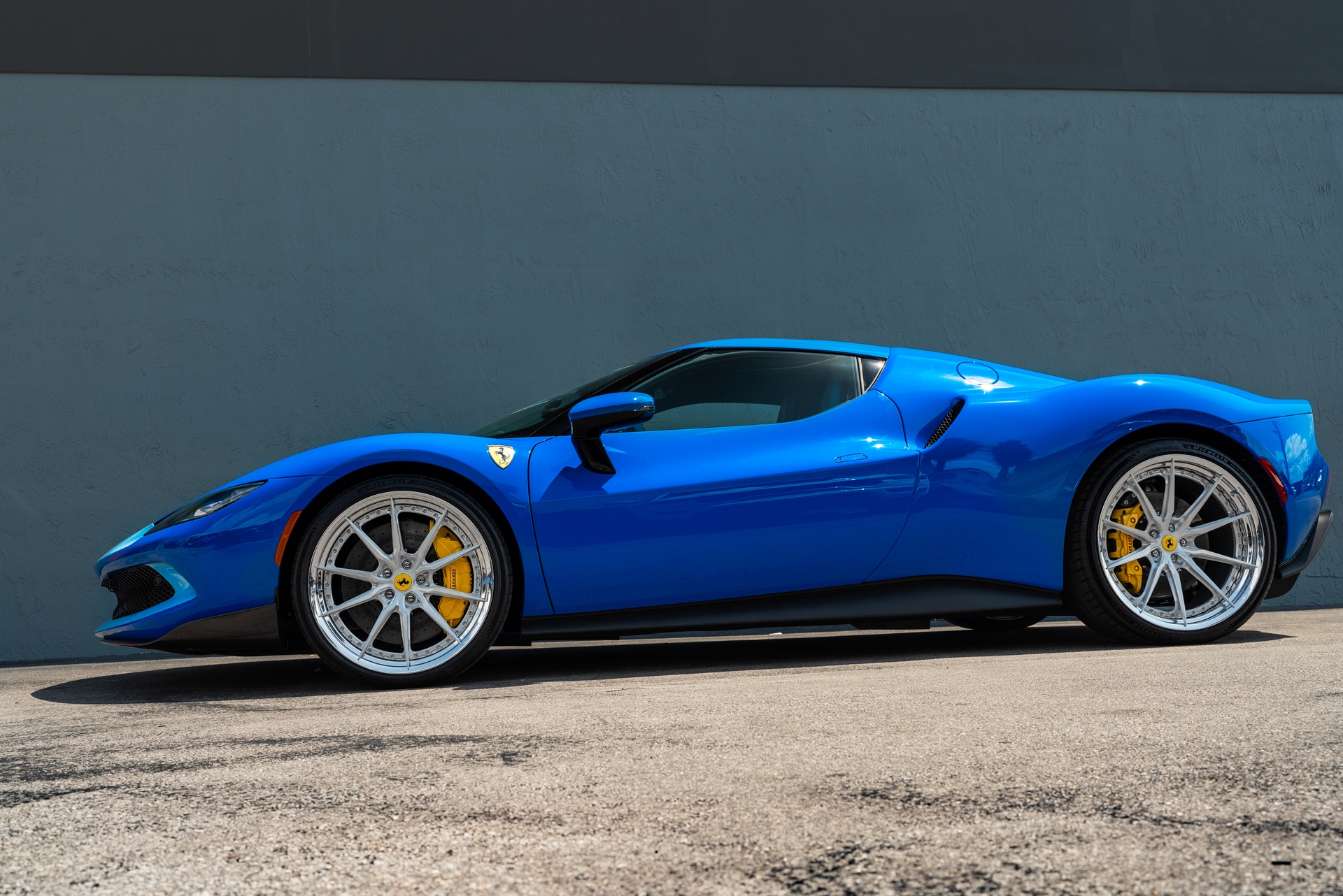 Ferrari 296 GTB | Azzurro Dino | HRE S104SC | Brushed Clear