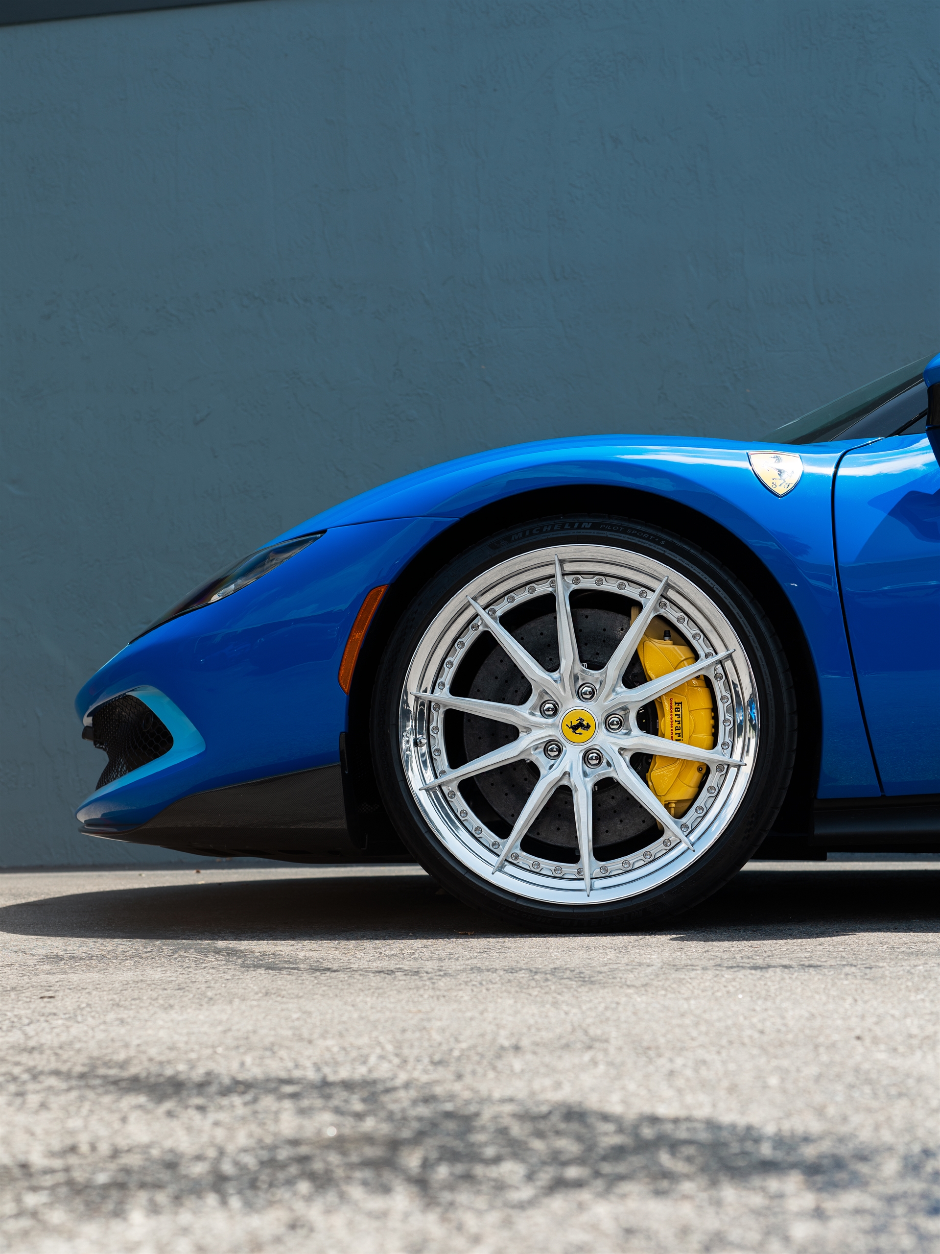 Ferrari 296 GTB | Azzurro Dino | HRE S104SC | Brushed Clear