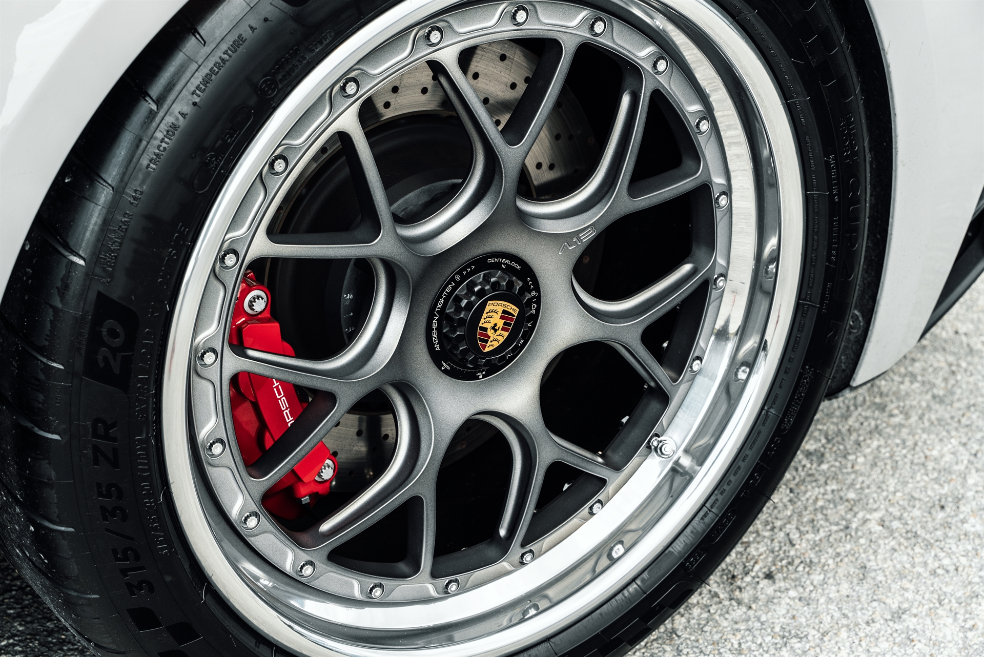 AL13 C007R | Porsche 992 GTS