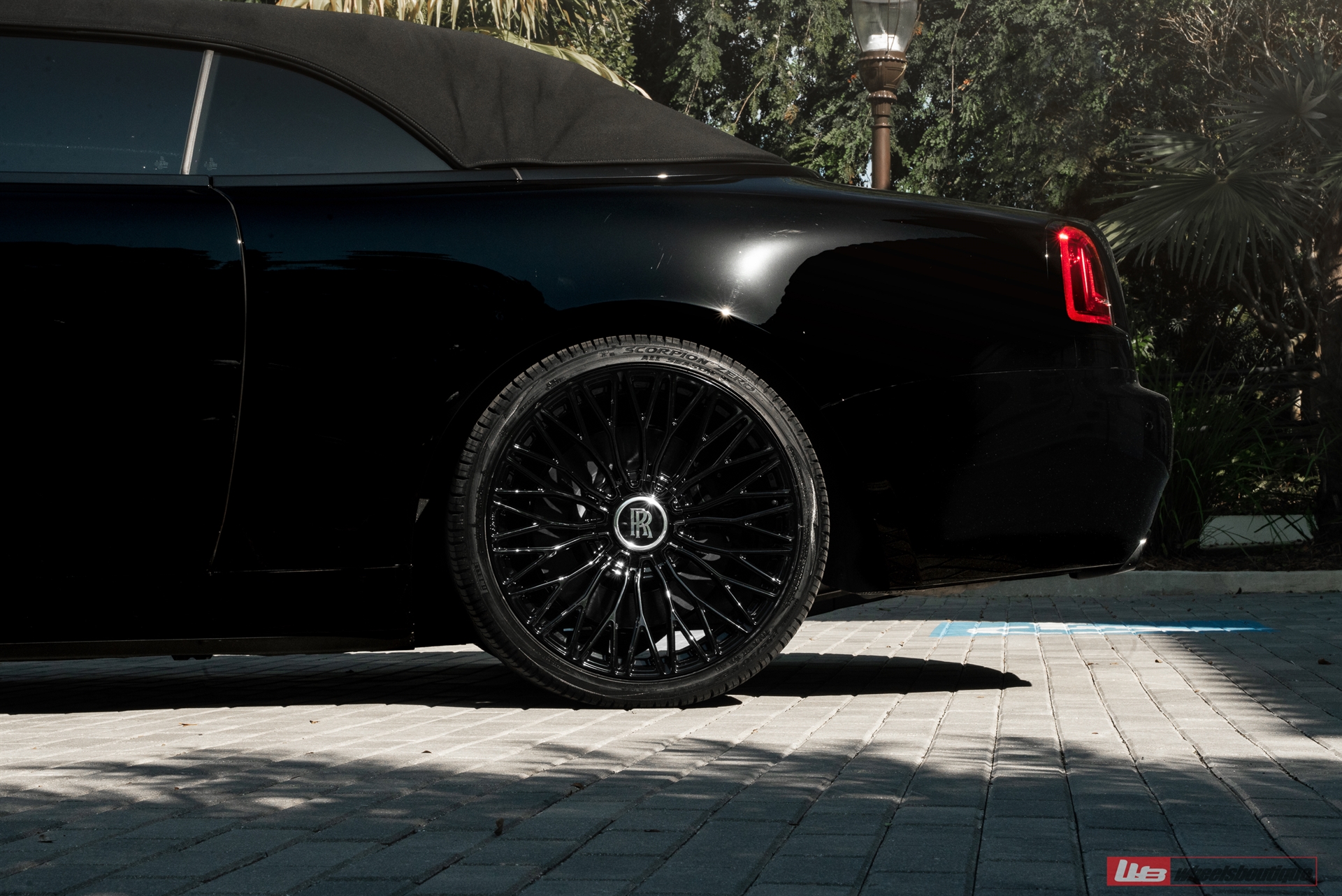 ANRKY RF-140 | Rolls-Royce Dawn