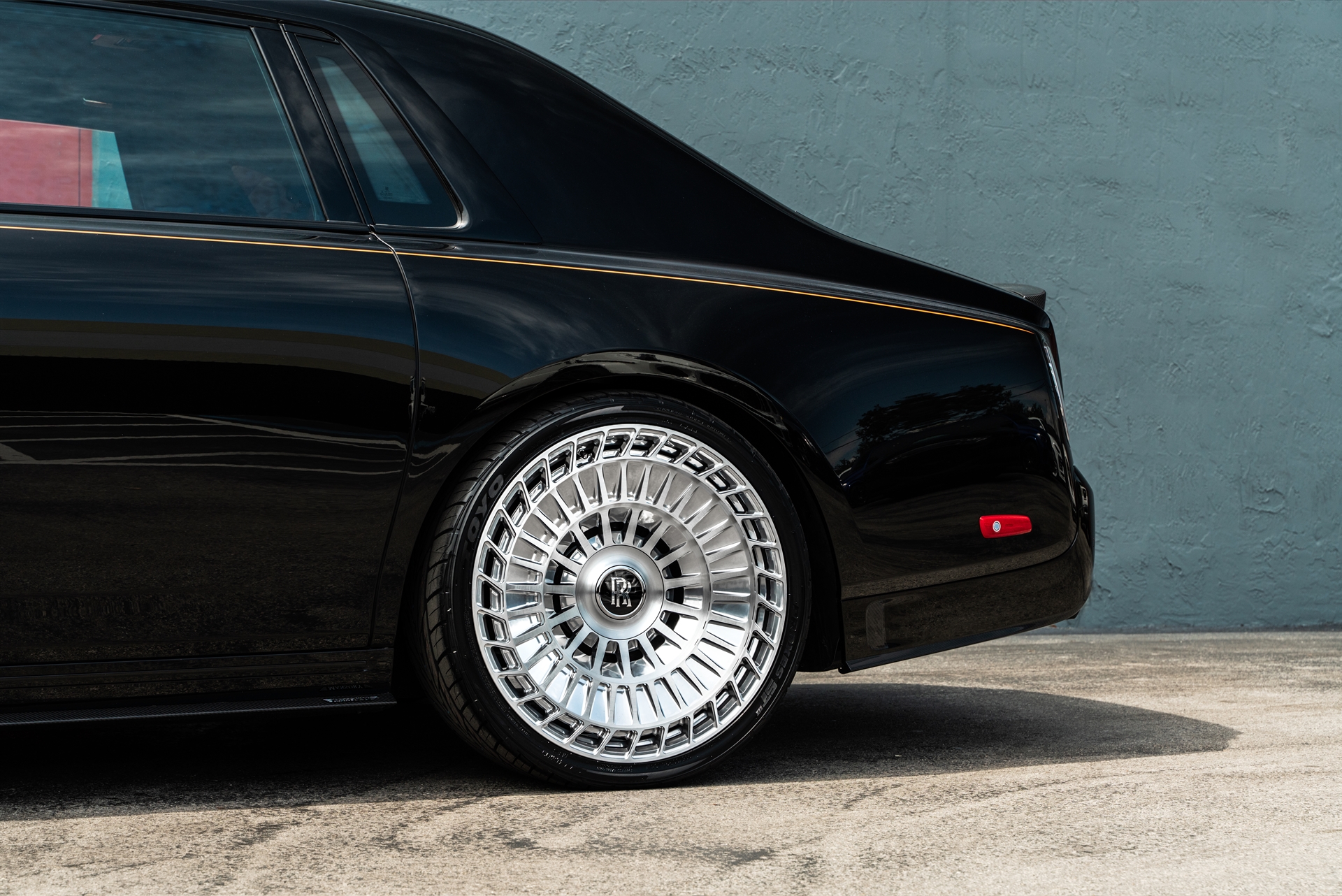 Rolls-Royce Phantom EWB with Mansory Widebody Kit