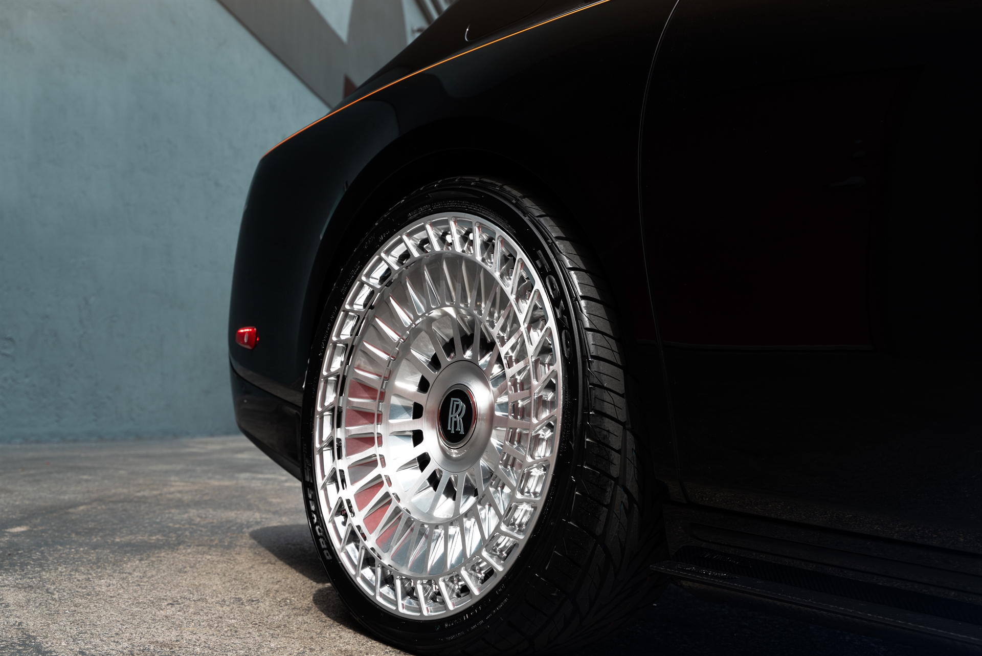 Rolls-Royce Phantom EWB with Mansory Widebody Kit