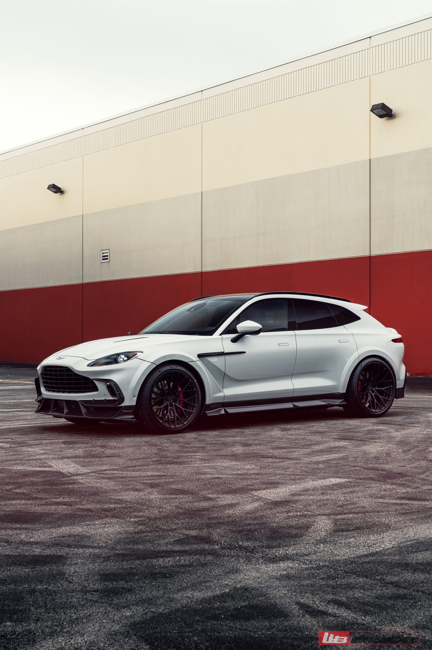 ANRKY AN20 | Aston Martin DBX