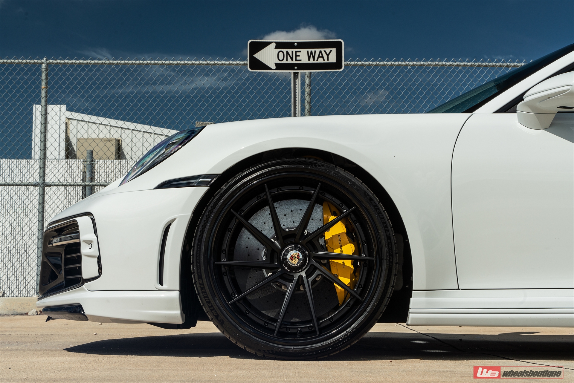 ANRKY AN33 Satin black center | Porsche 992 Turbo S