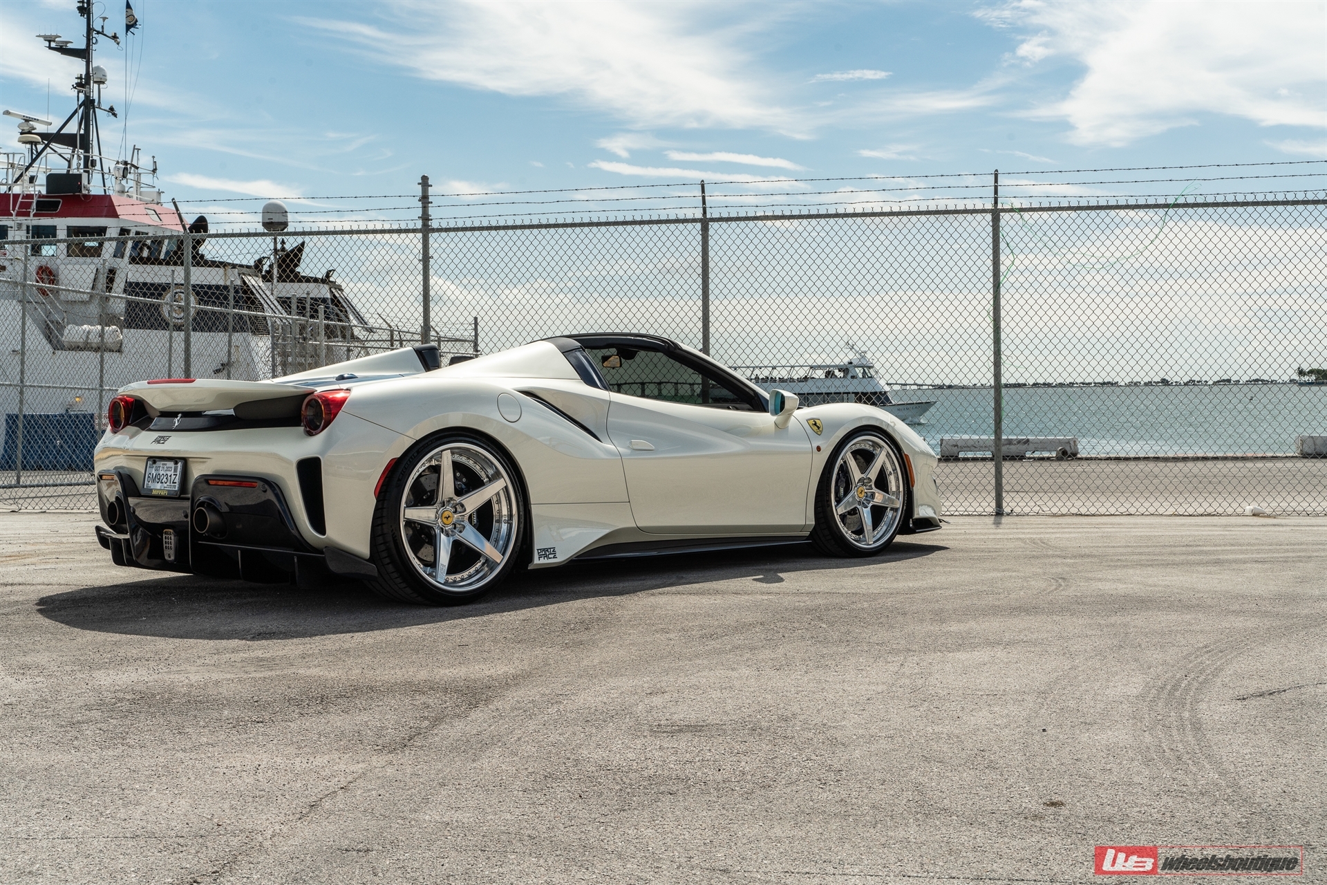 Ferrari 488 Pista | Bianco Avus | on ANRKY RS5.3 | Brushed Clear