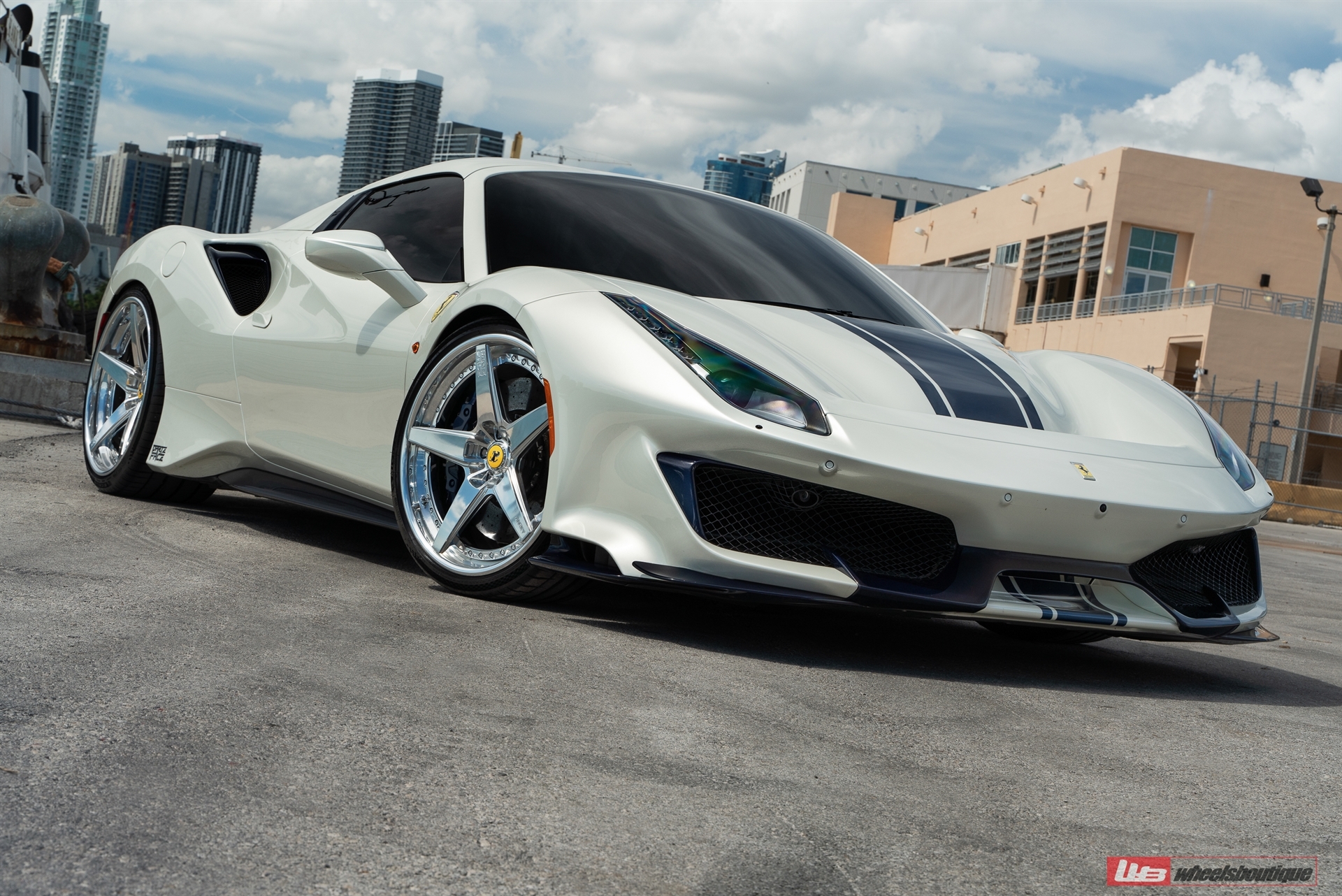 Ferrari 488 Pista | Bianco Avus | on ANRKY RS5.3 | Brushed Clear