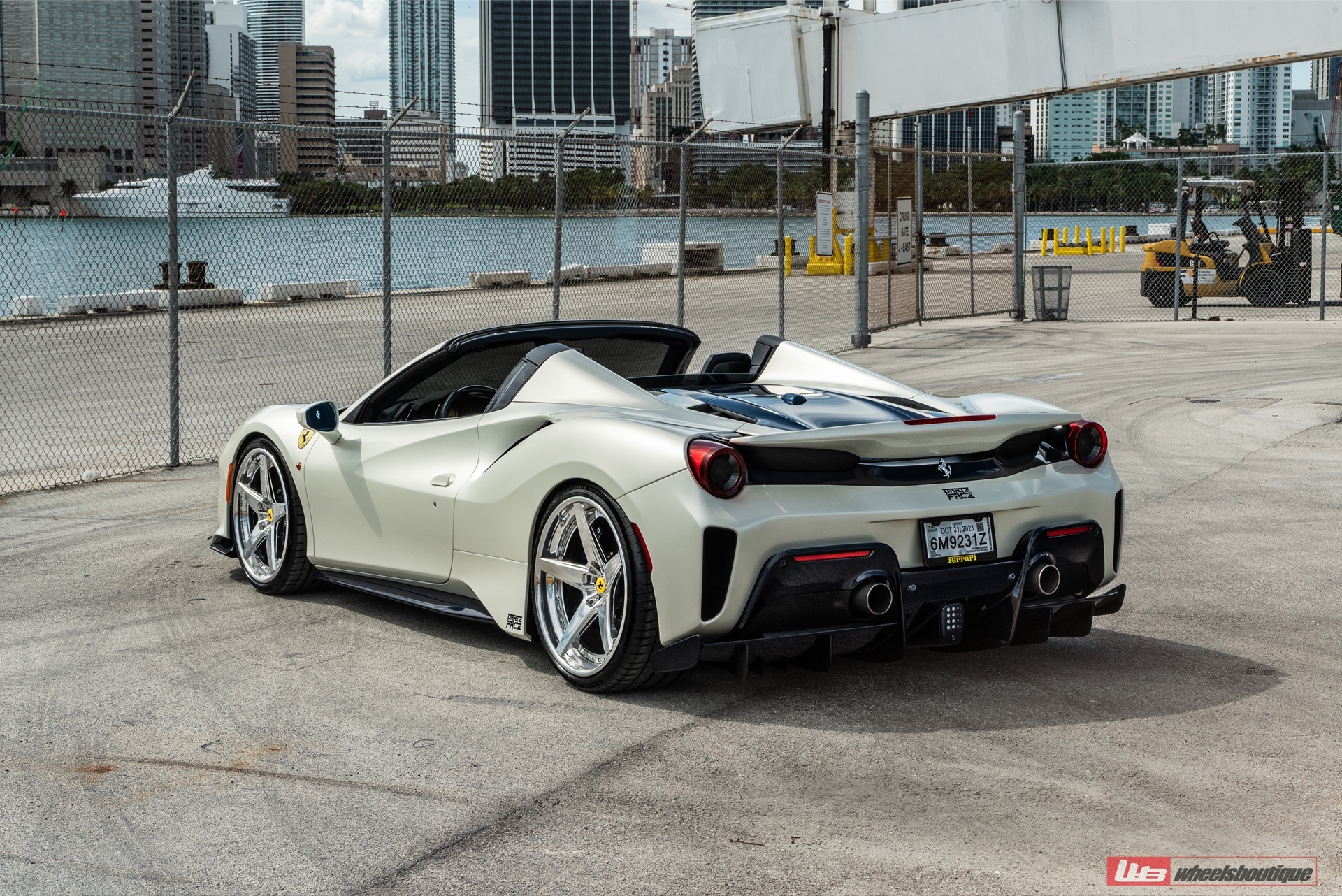 Ferrari 488 Pista | Bianco Avus | on ANRKY RS5.3 | Brushed Clear