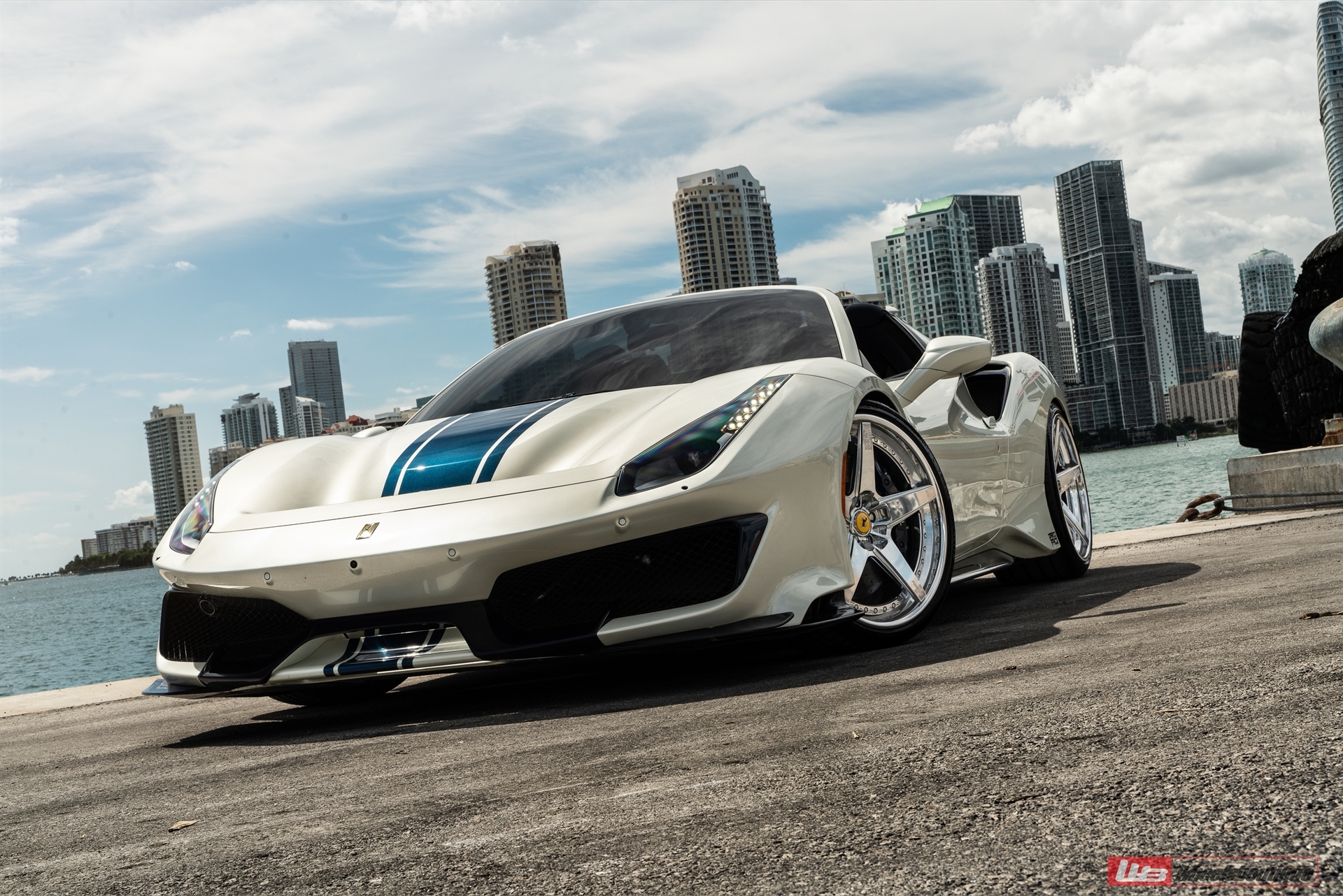 Ferrari 488 Pista | Bianco Avus | on ANRKY RS5.3 | Brushed Clear