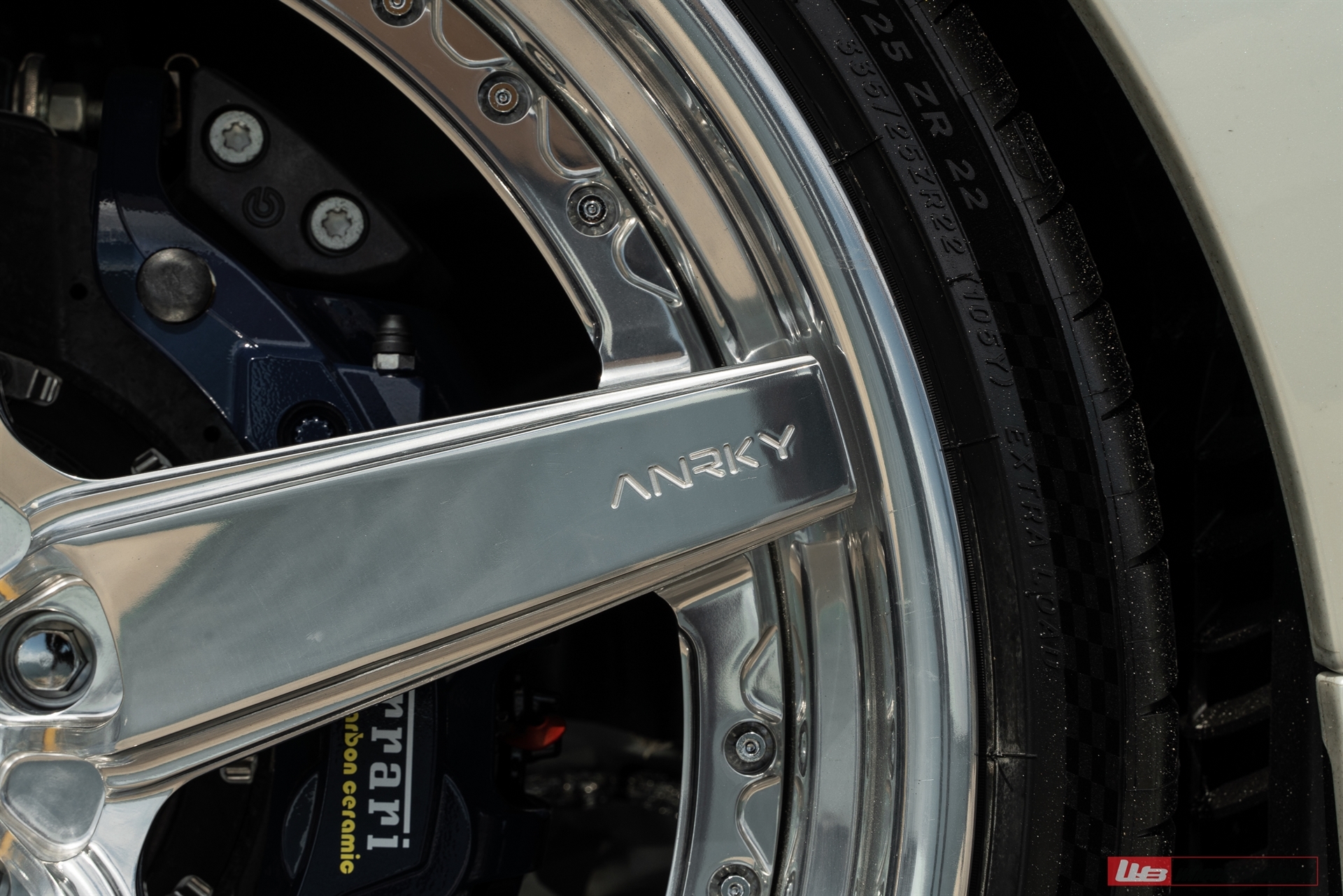 Ferrari 488 Pista | Bianco Avus | on ANRKY RS5.3 | Brushed Clear