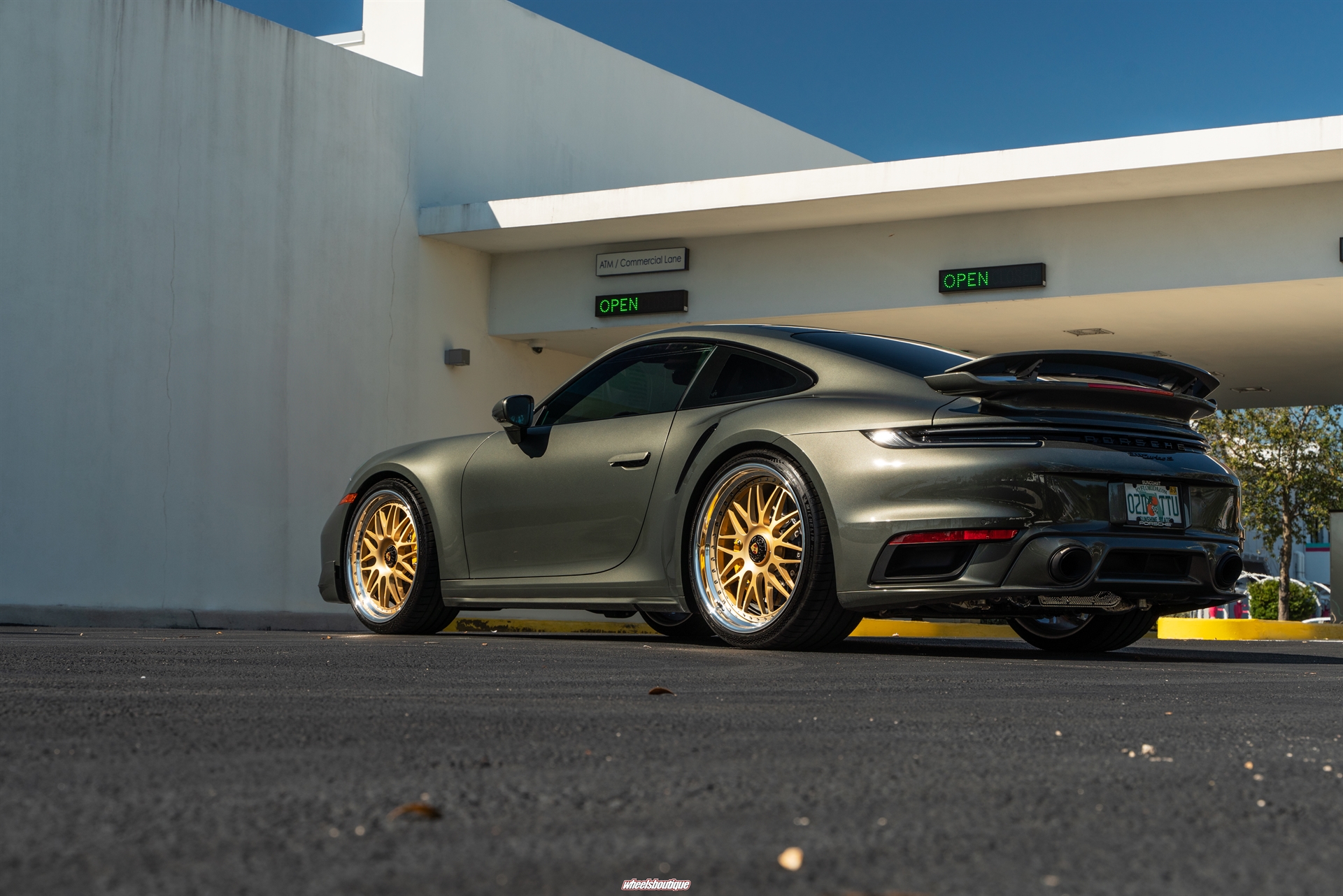 Porsche 992 Turbo S | Aventurine Green | on HRE 540 FMR | Frozen Brushed Gold