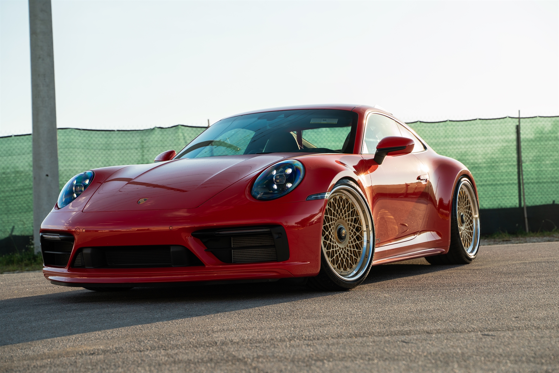 Porsche 992 Carrera GTS | Guards Red | 1886 S009 Wheels | Satin Gold