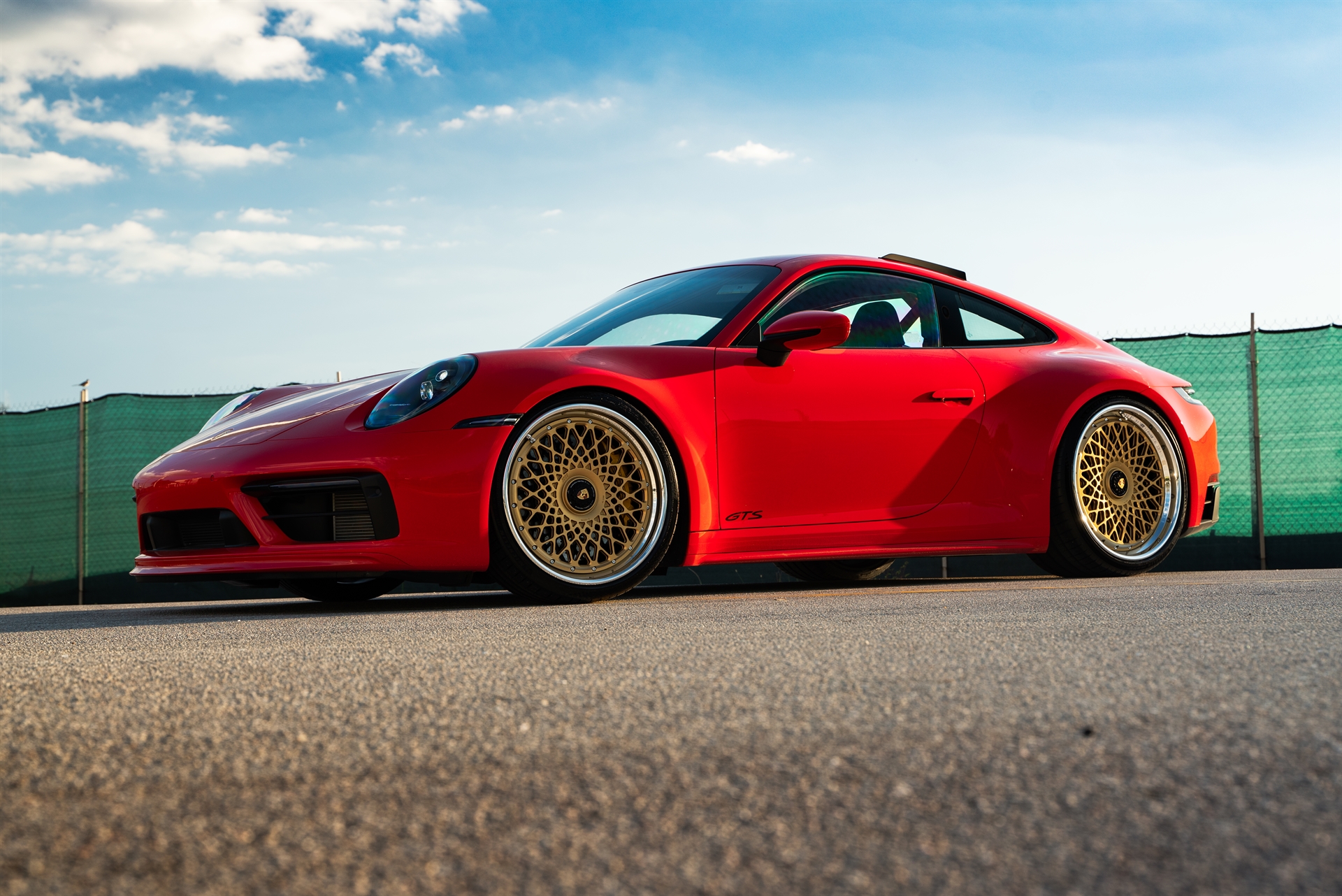 Porsche 992 Carrera GTS | Guards Red | 1886 S009 Wheels | Satin Gold