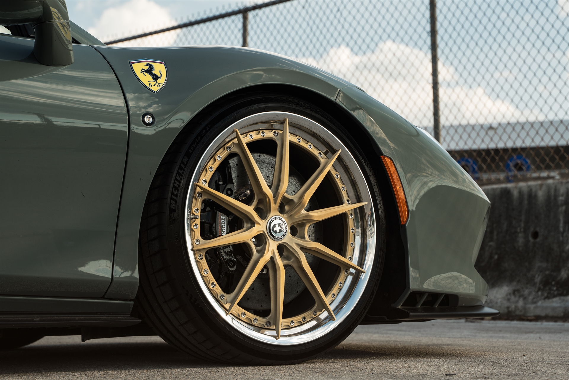 Ferrari F8 Spider | Grigio Medio | HRE S104SC Wheels | Frozen Champagne