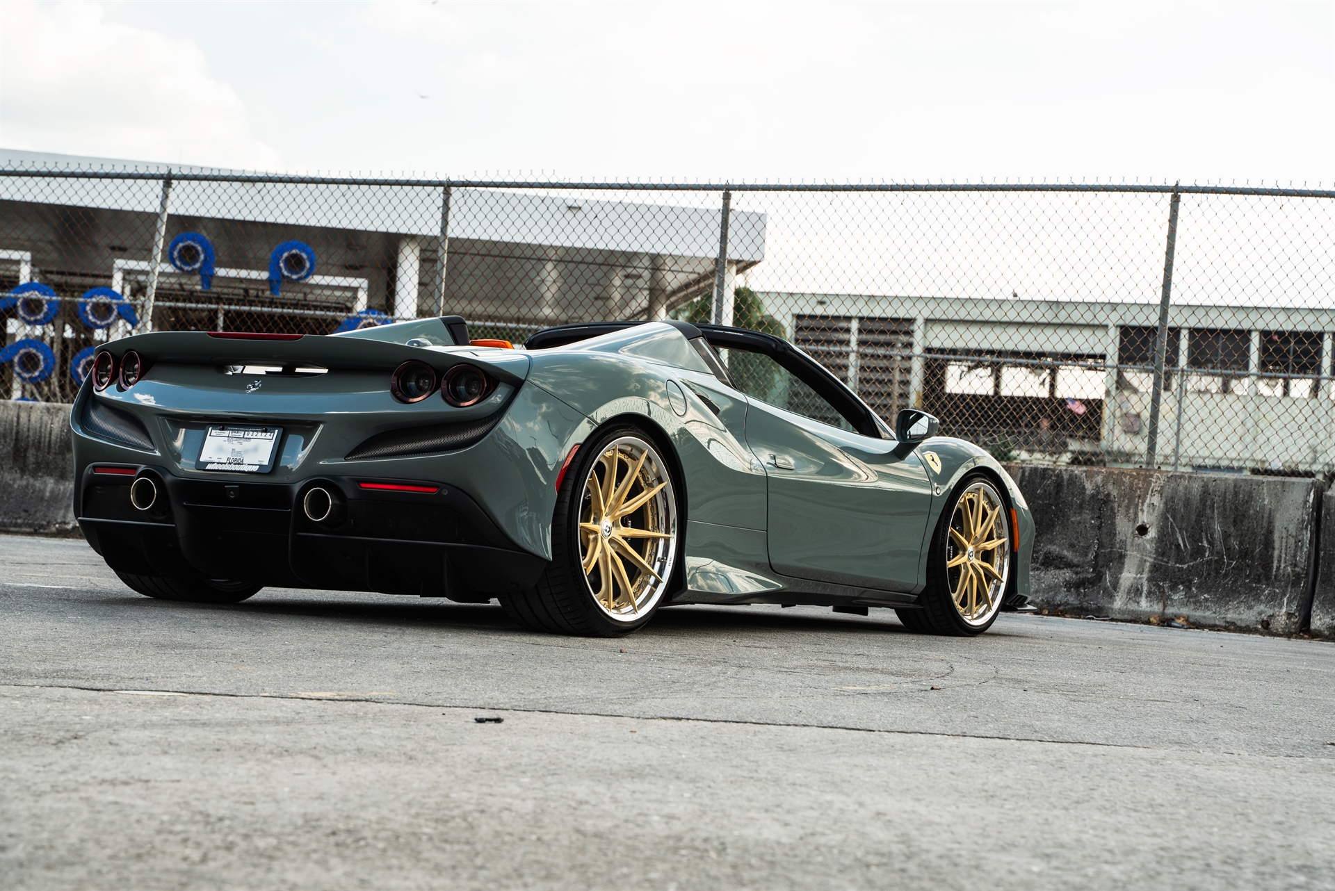 Ferrari F8 Spider | Grigio Medio | HRE S104SC Wheels | Frozen Champagne