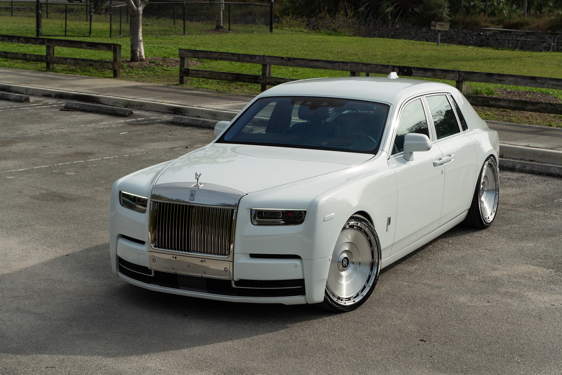 Rolls-Royce Phantom II | English White | Novitec SP3 Wheels | Brushed Clear