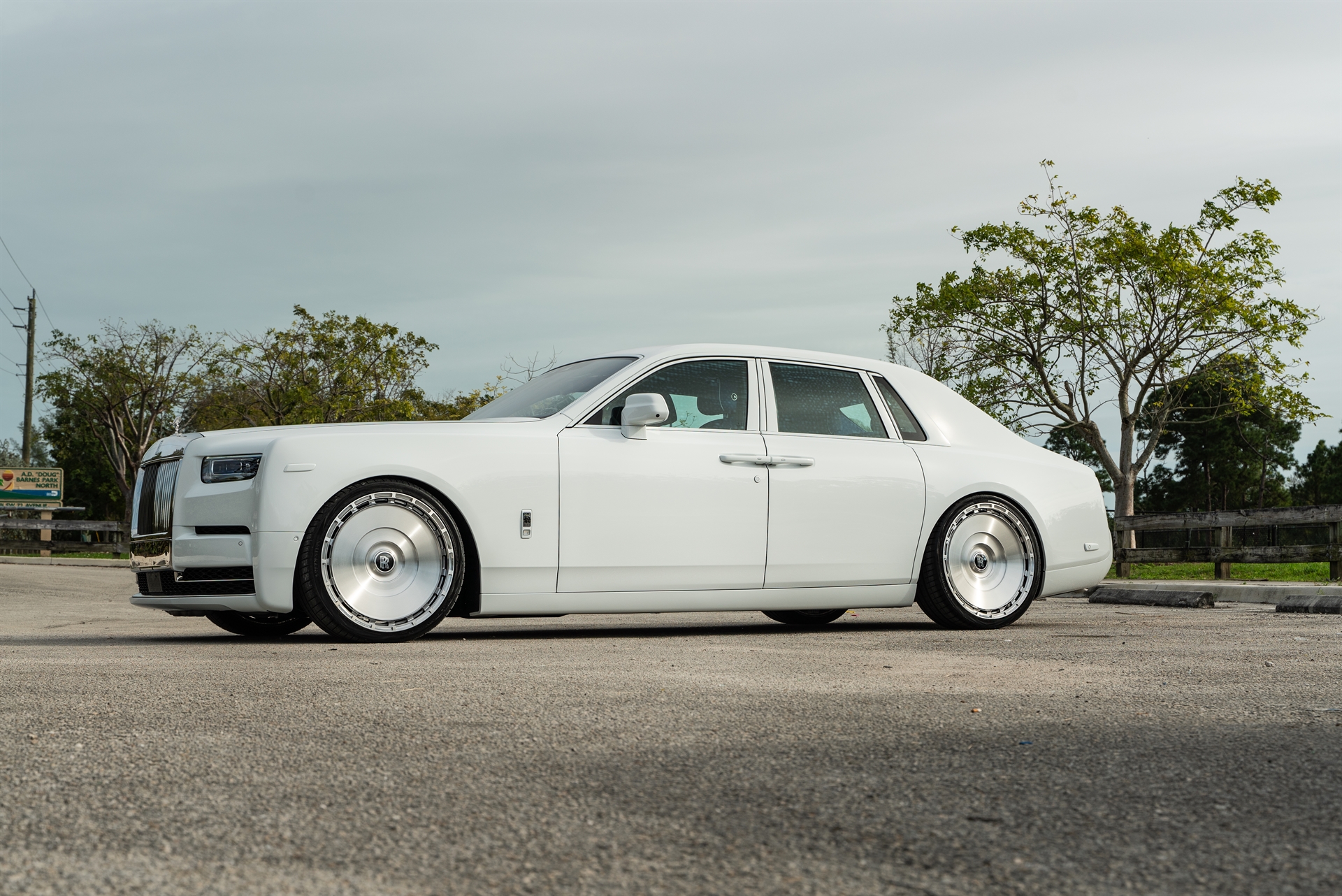 Rolls-Royce Phantom II | English White | Novitec SP3 Wheels | Brushed Clear